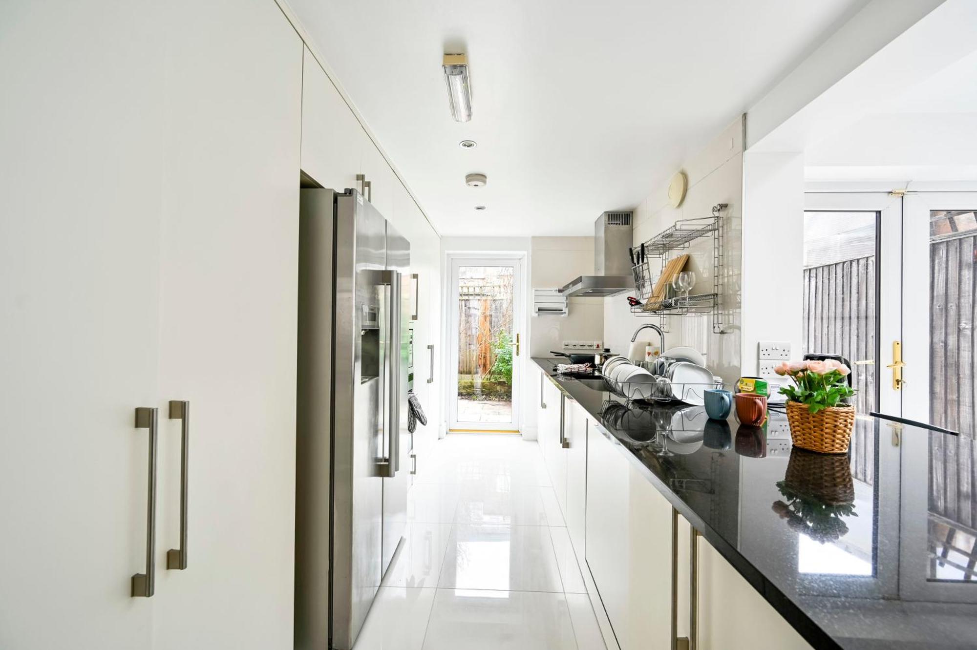Lovely 4 Bedrooms Entire House In Hammersmith * London
