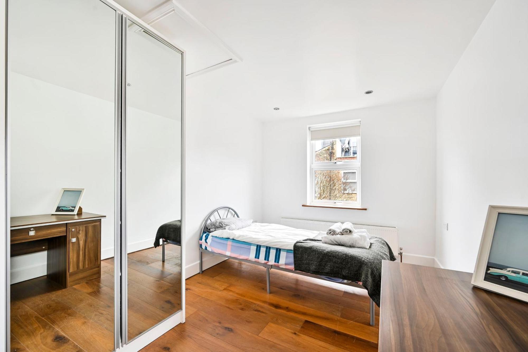 Lovely 4 Bedrooms Entire House In Hammersmith London