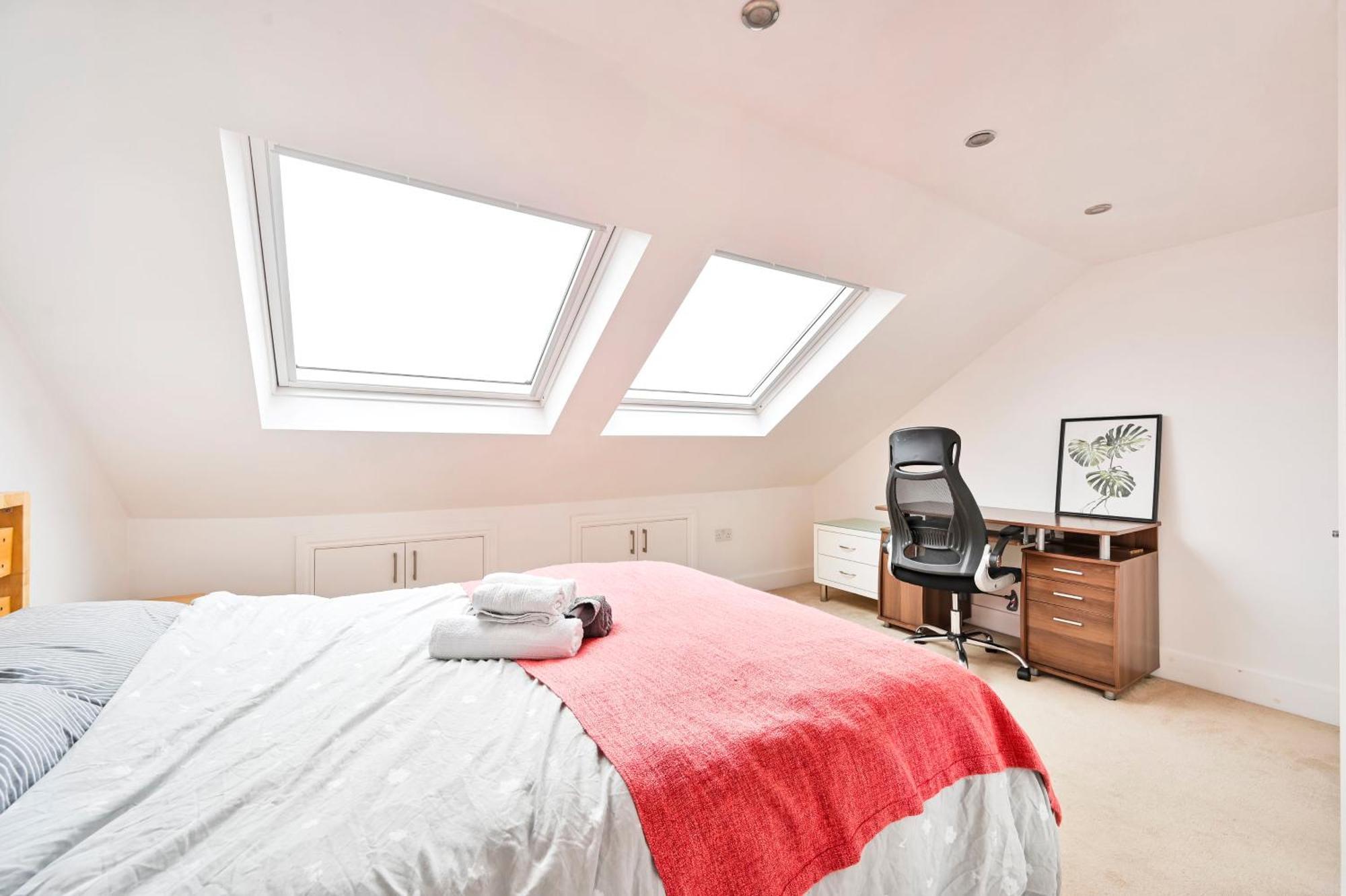 Lovely 4 Bedrooms Entire House In Hammersmith Apartment
