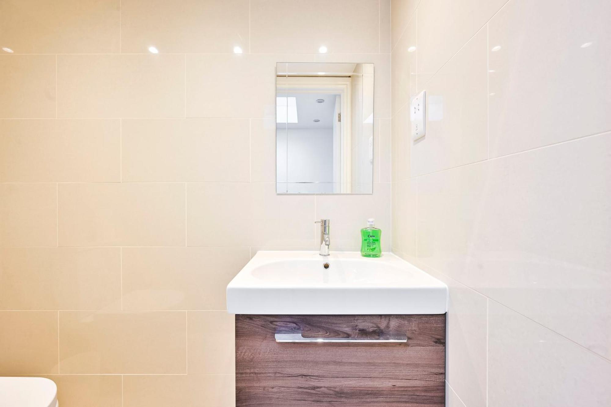 Lovely 4 Bedrooms Entire House In Hammersmith Apartment *