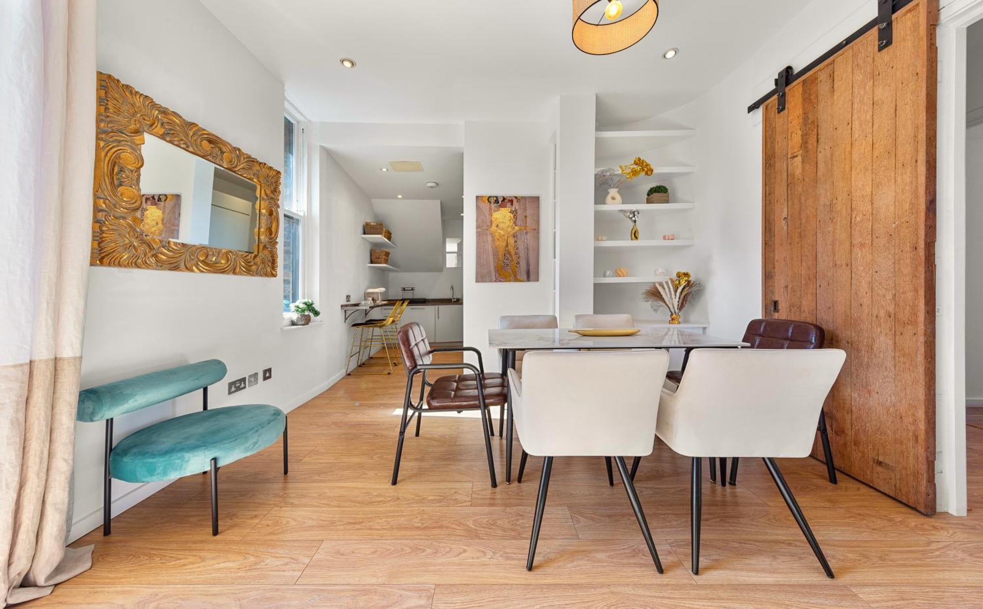 Designer Victorian Flat With Huge Terrace Apartamento