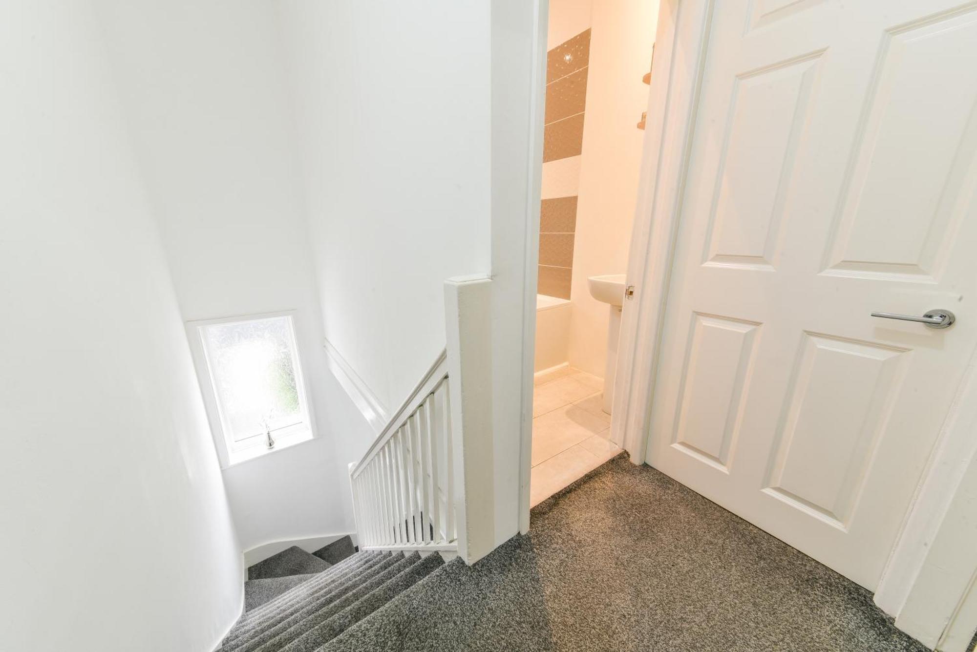 Bromley Serviced - Beckenham Place Park - - 2 Bed House - Free Parking - 2 Beds 1 Sofabed Apartment