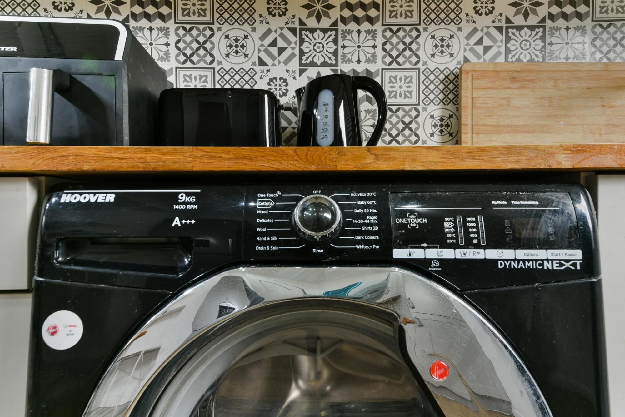 Bromley Serviced - Beckenham Place Park - - 2 Bed House - Free Parking - 2 Beds 1 Sofabed Apartamento