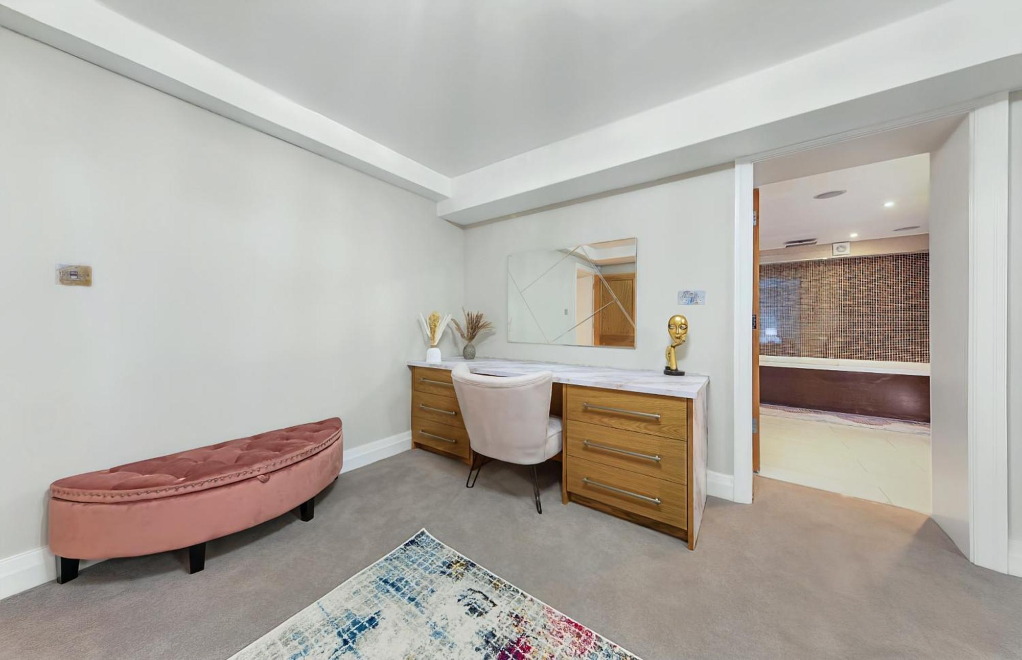 Ultra Massive House By Hyde Park * London