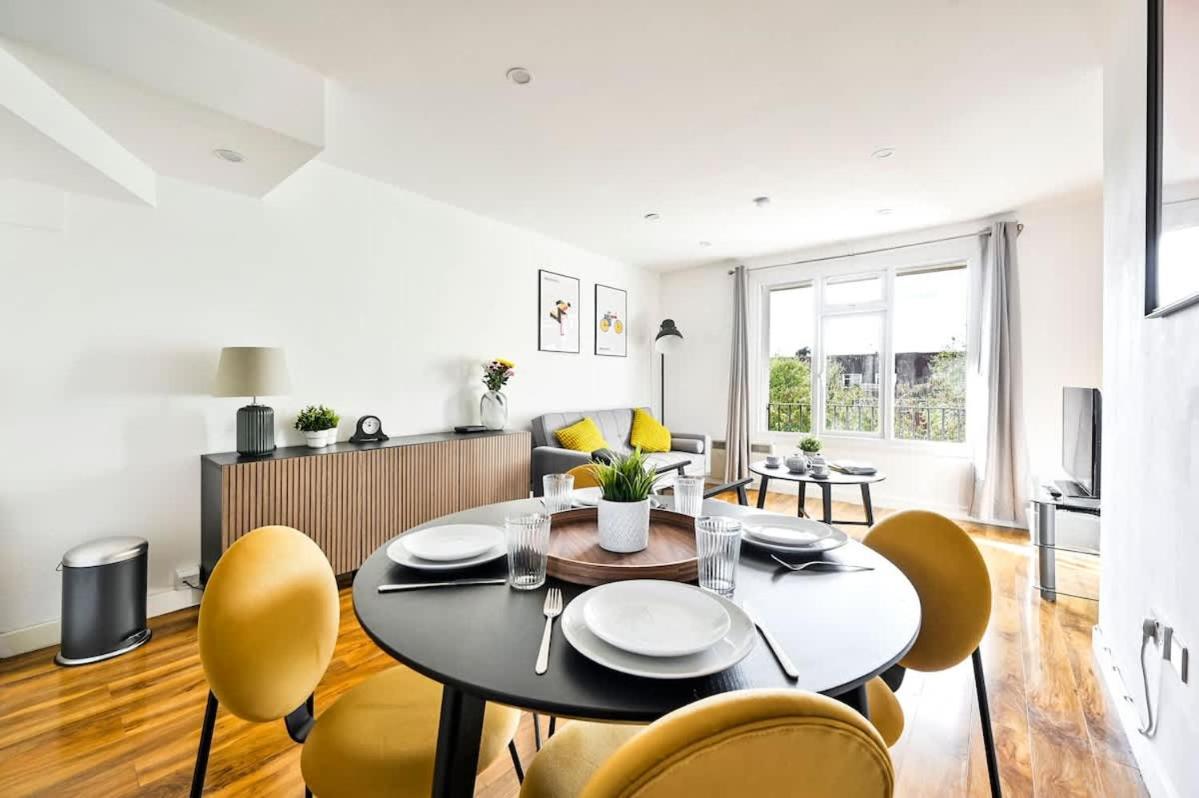 Spacious 2 Bed Duplex - Zone 1 - Workspace * Londres
