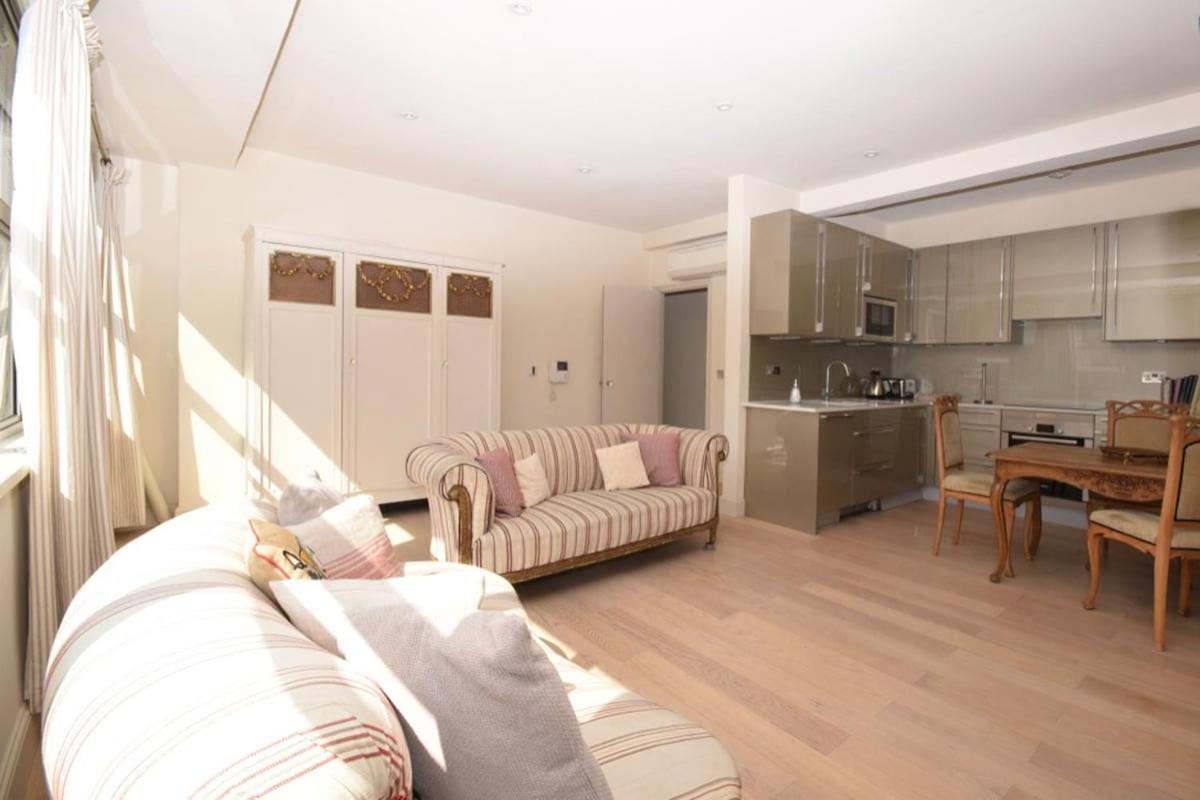 Apartment Stylish One Bedroom Oasis, Kensington