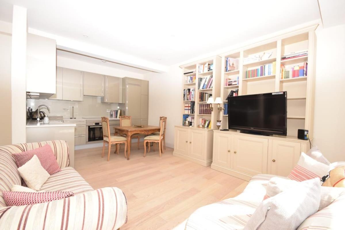 Stylish One Bedroom Oasis, Kensington *