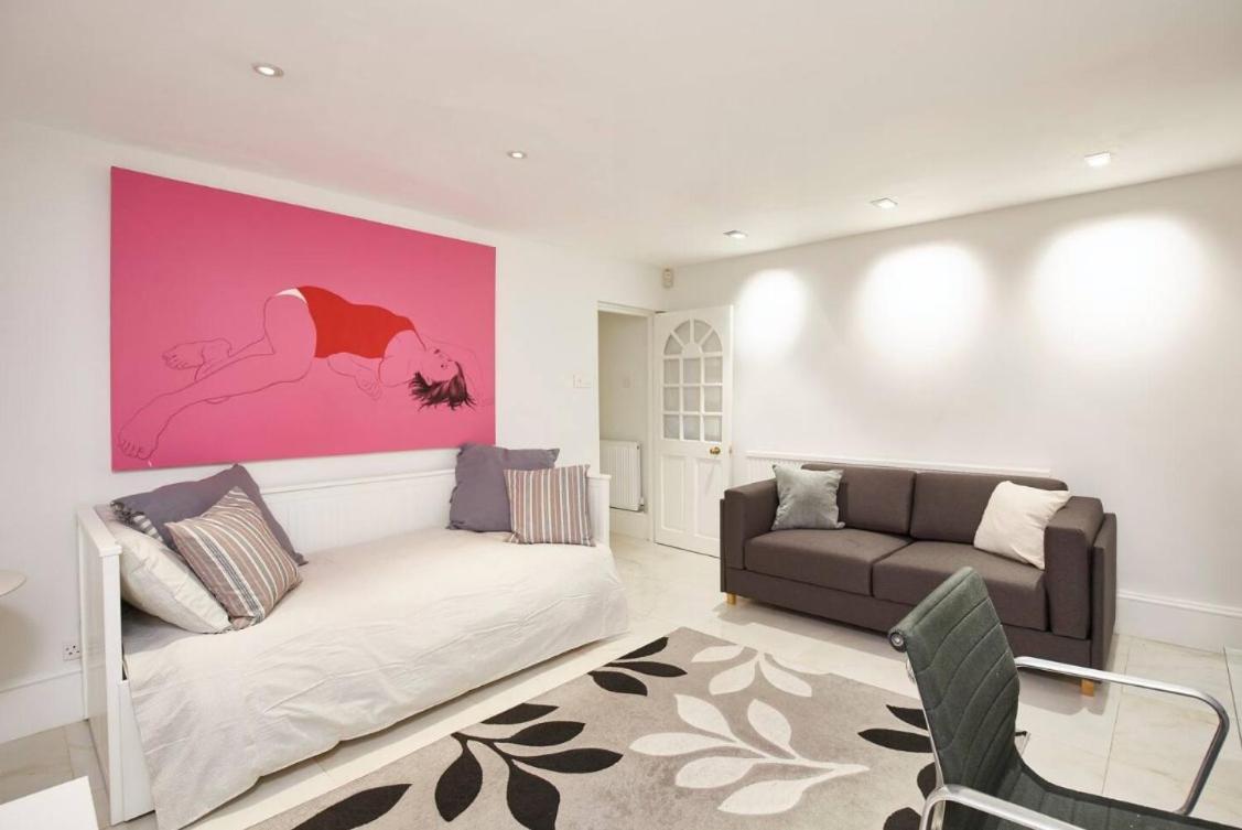 Apartment Charming Flat In Knightsbridge London
