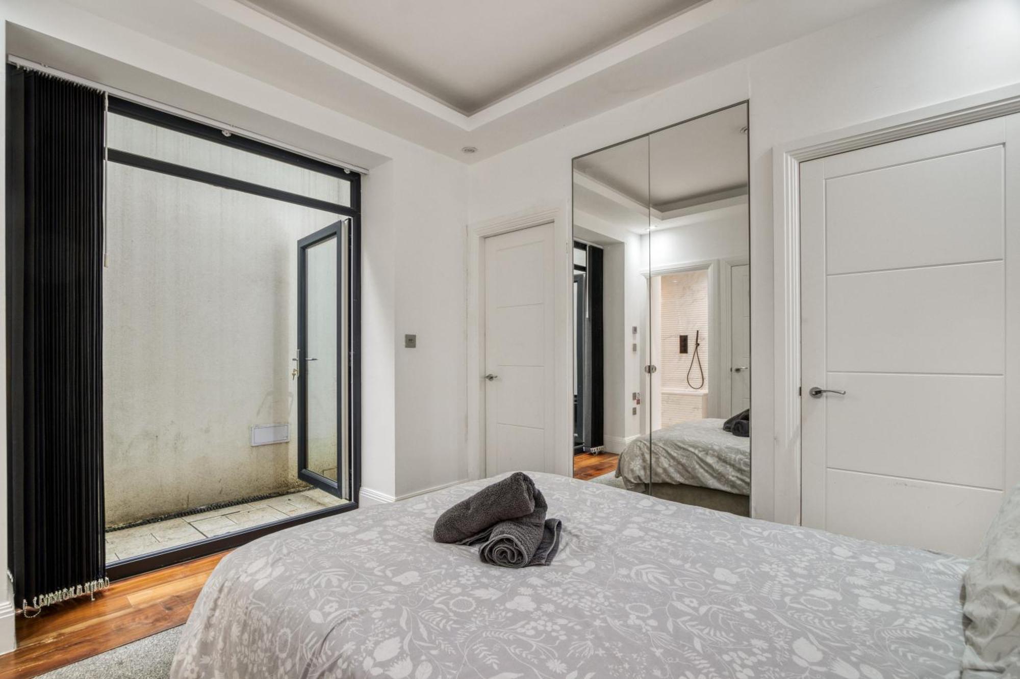Apartment Unique Stylish Duplex 2br 2ba Balcony *