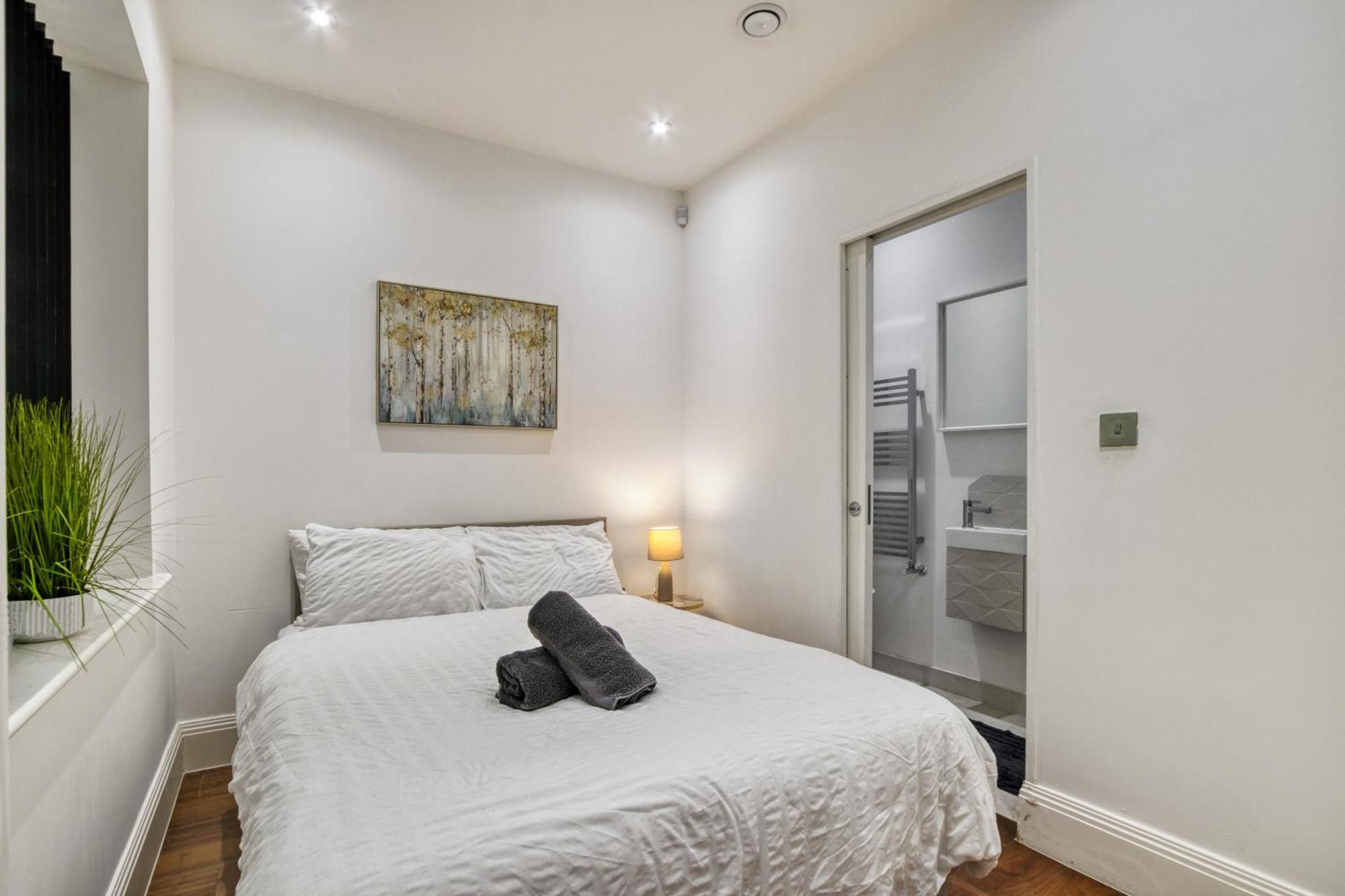 Apartment Unique Stylish Duplex 2br 2ba Balcony