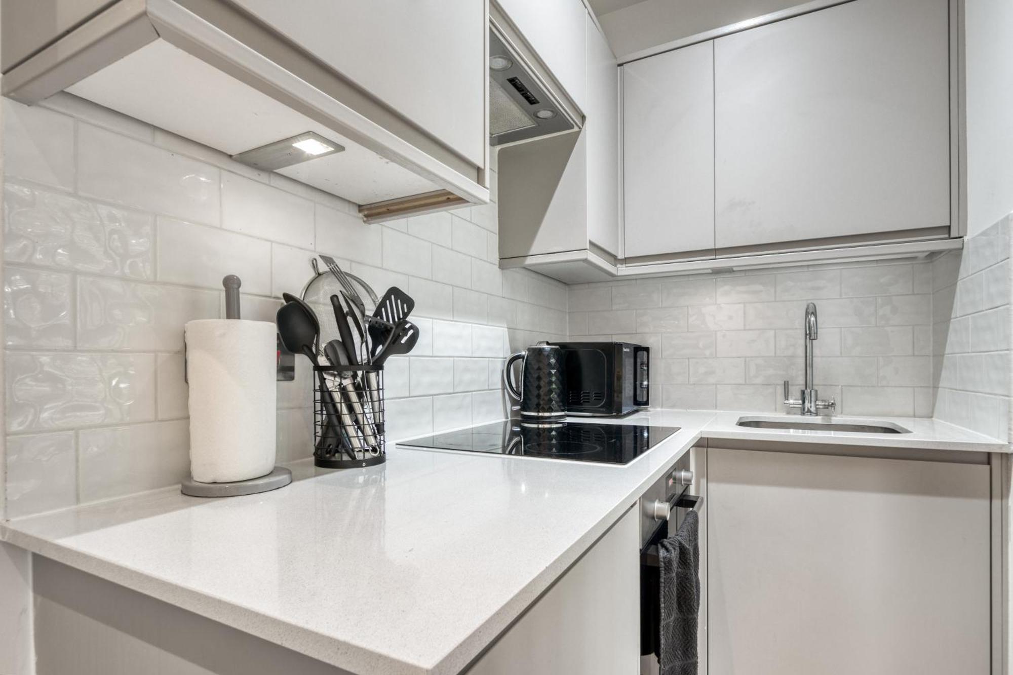Apartment Unique Stylish Duplex 2br 2ba Balcony *
