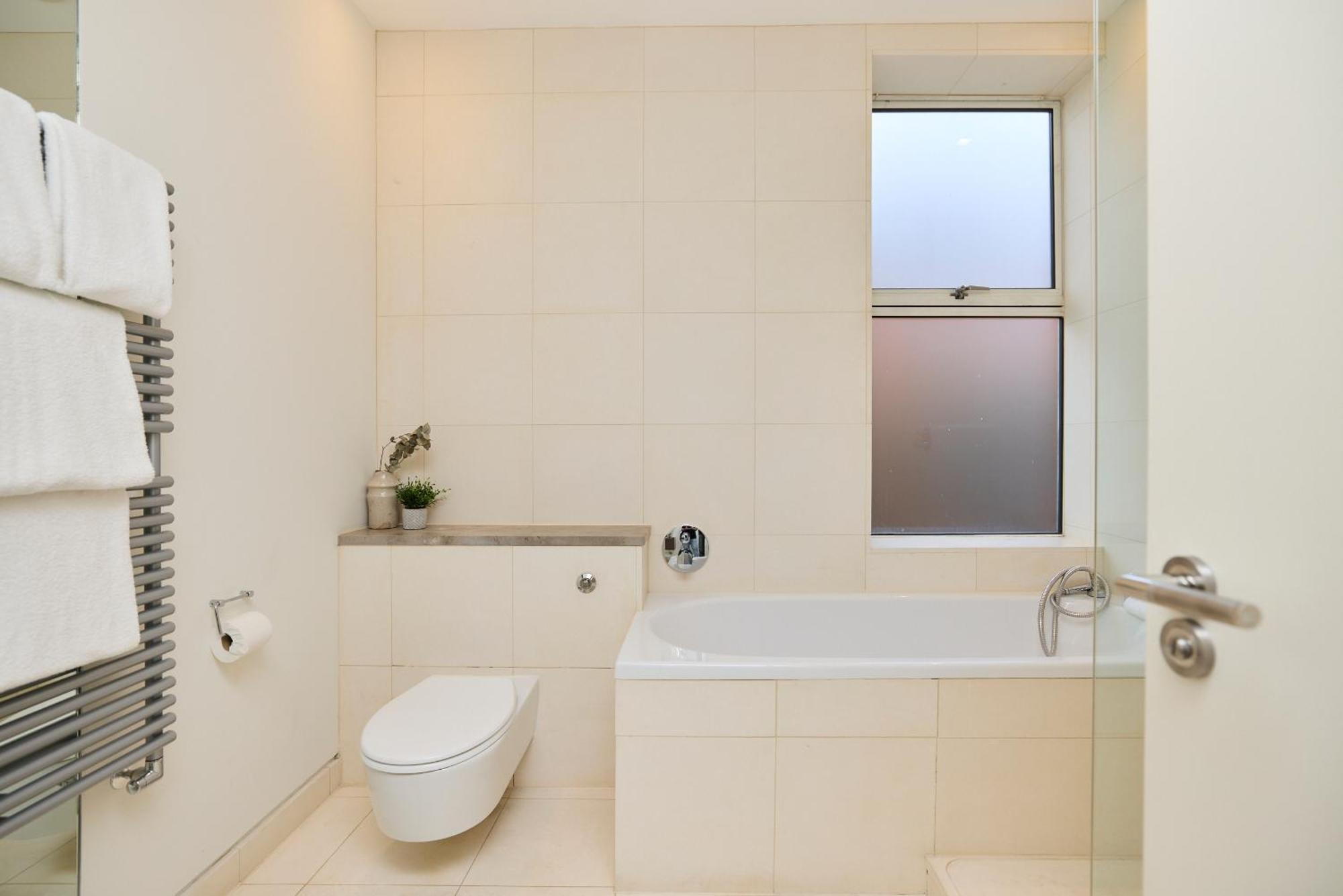 The Hampstead Garden Hideaway - 5bdr With Pool And Garden * London