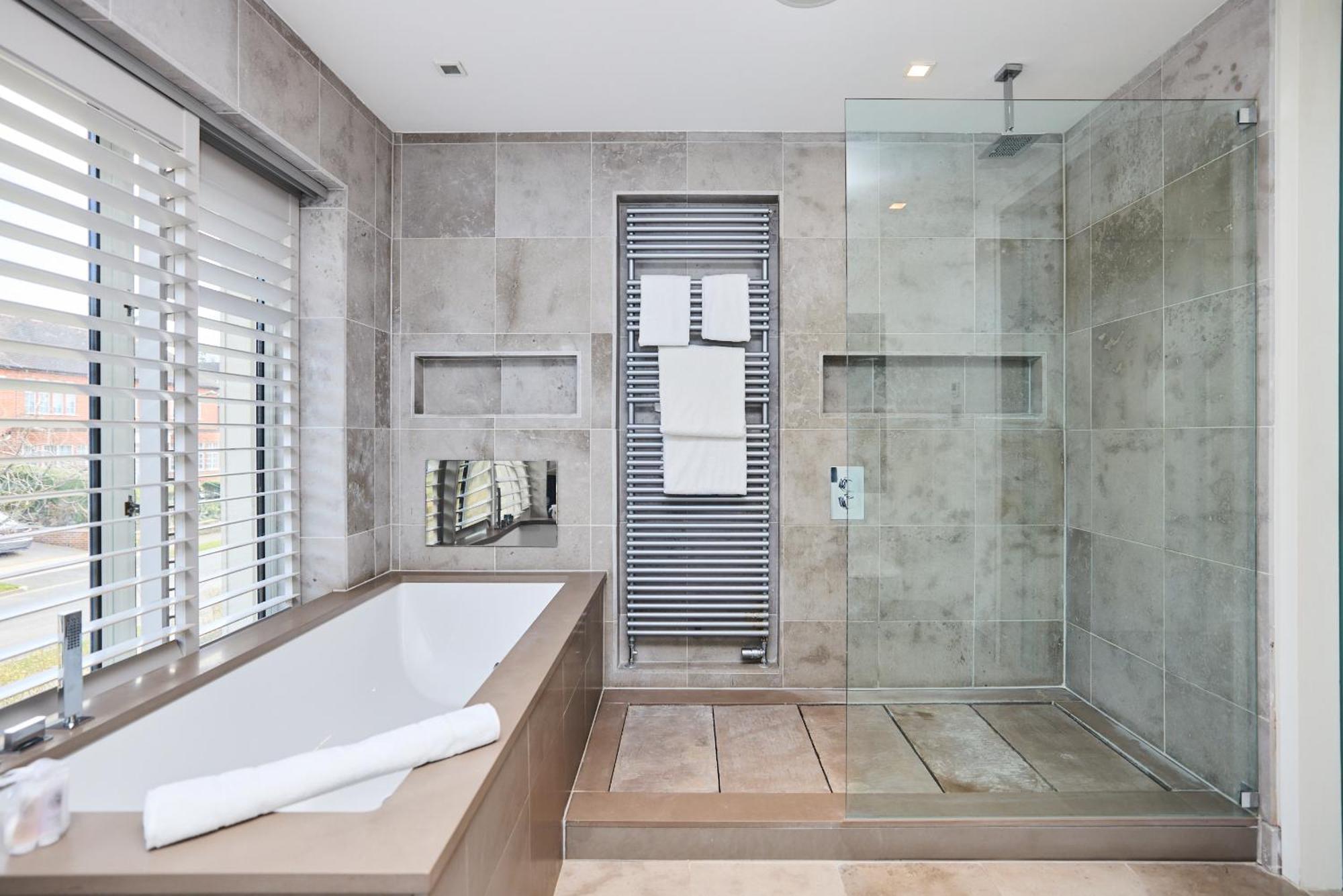 The Hampstead Garden Hideaway - 5bdr With Pool And Garden Apartment *
