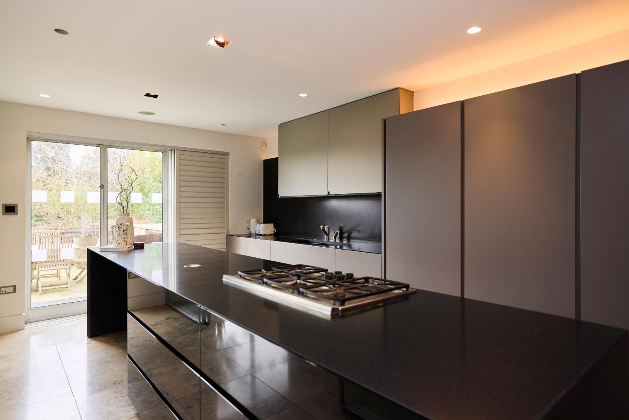 Apartment The Hampstead Garden Hideaway - 5bdr With Pool And Garden