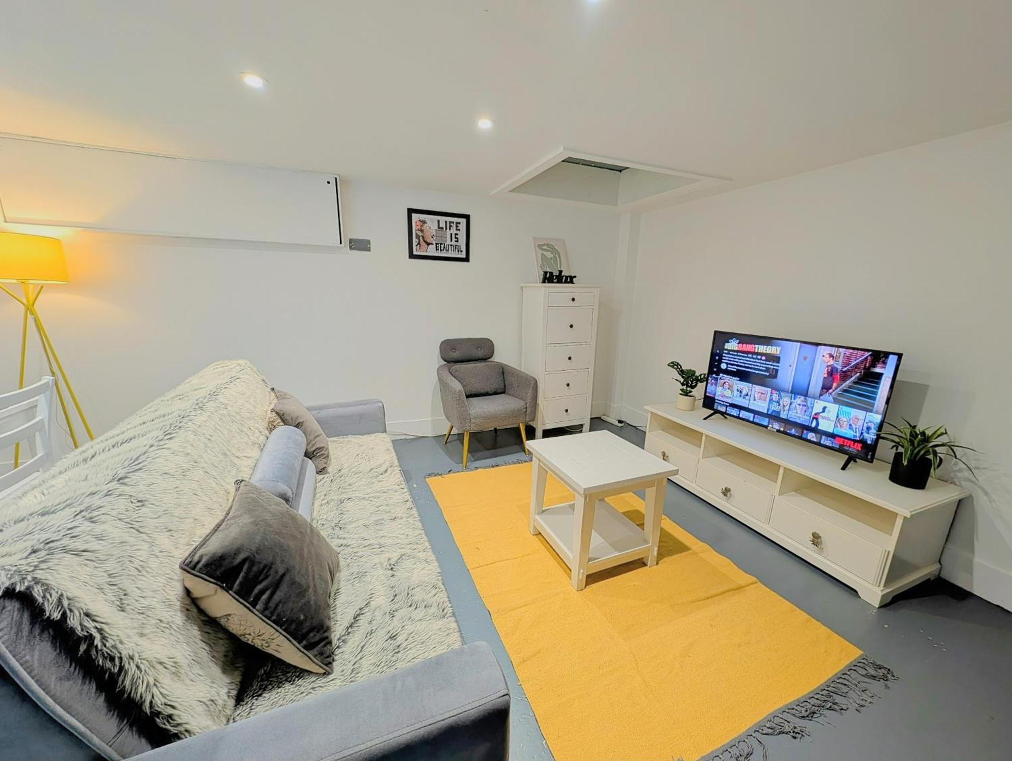 Beautiful 2bed In Brixton Apartment *