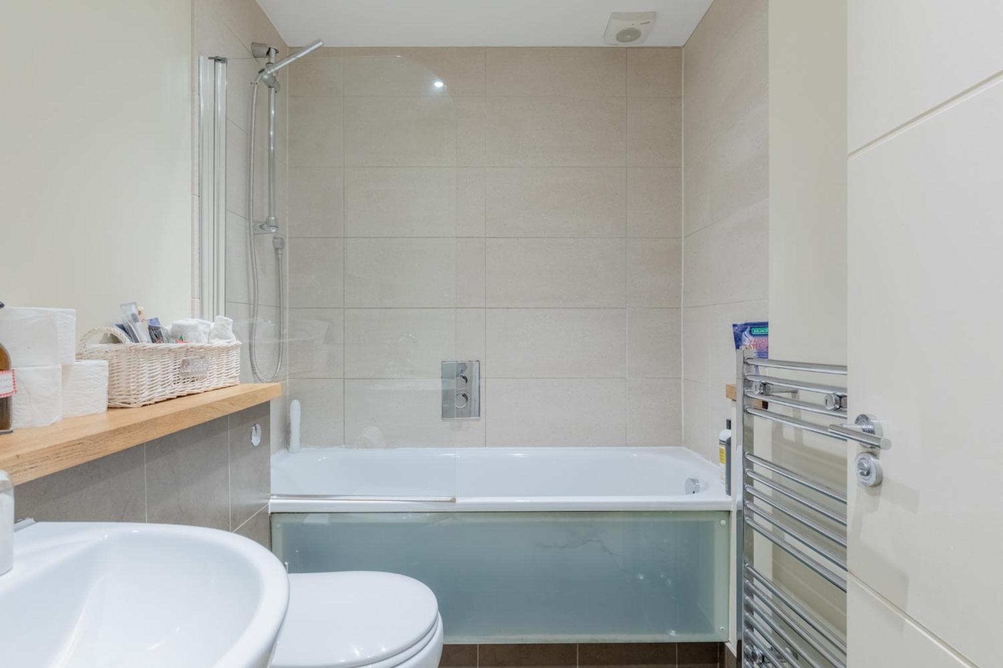 Tranquil 1bd Flat Stoke Newington * Londres