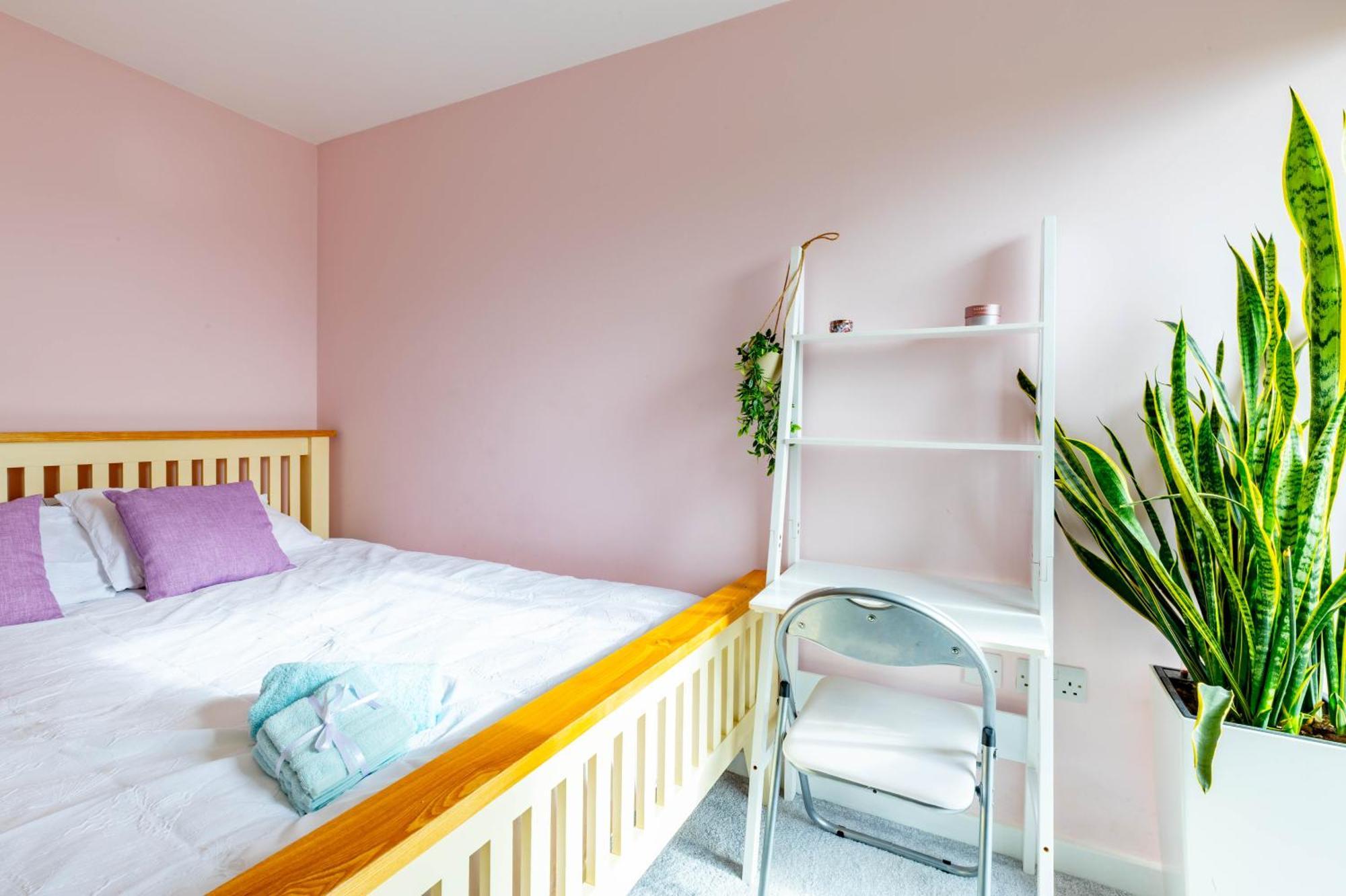 Relaxing 2-bed Retreat Apartment *