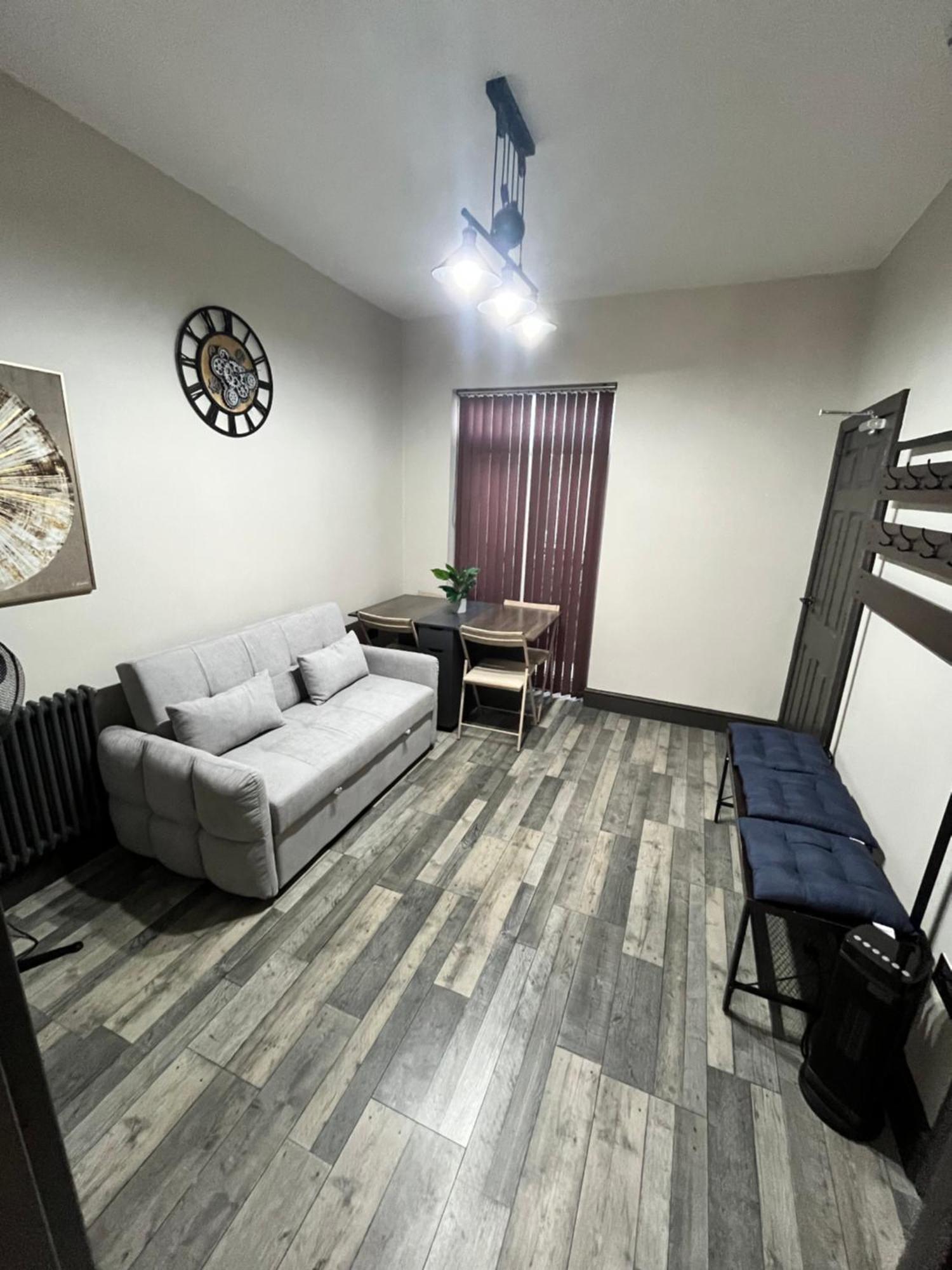 Amazing 3 Bed Apart, Sleeps 6-7 Near 02, Excel, Canary Wharf Apartment *