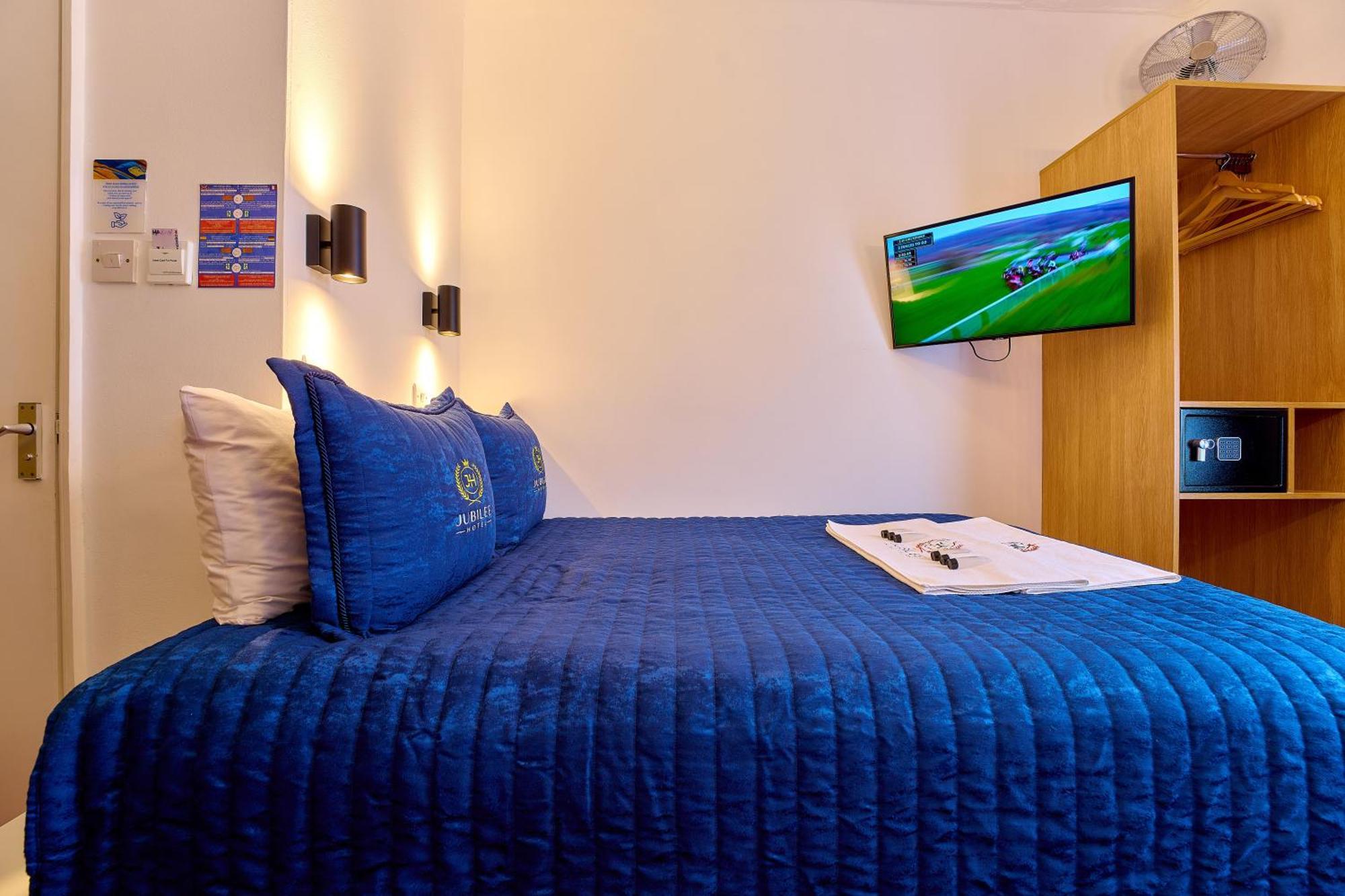 Hotel Jubilee Victoria London