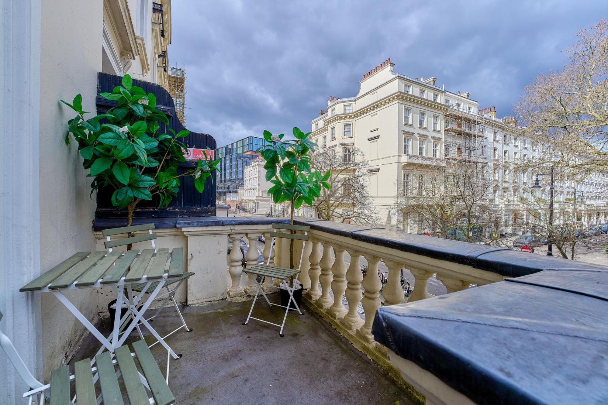 Jubilee Victoria Hotel London