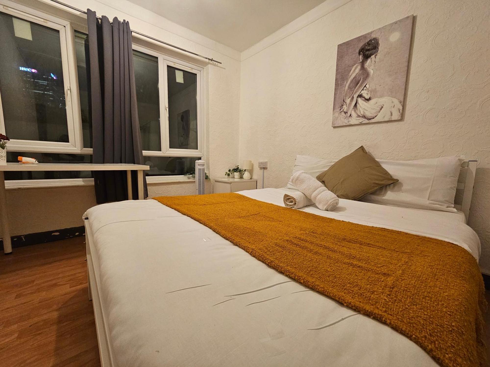 Guest house Near Canary Wharf