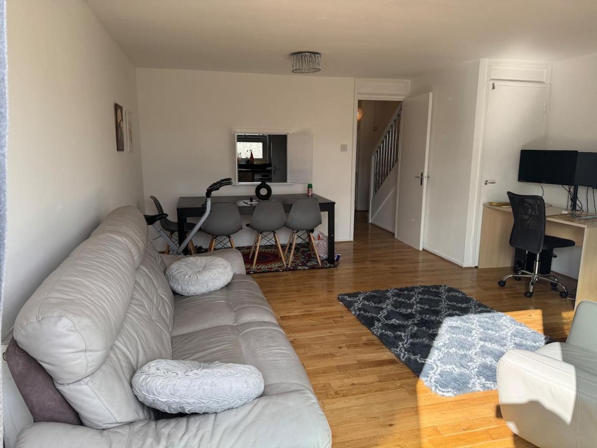Modern 2 Bedroom Terrace