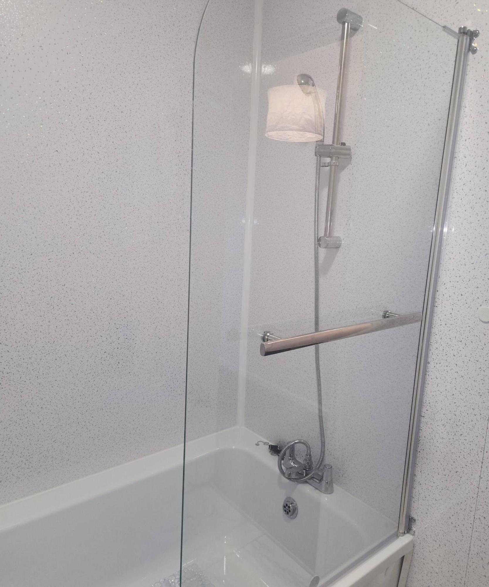 Serene Retreat - 2 Bedroom Flat For Rent Apartment *