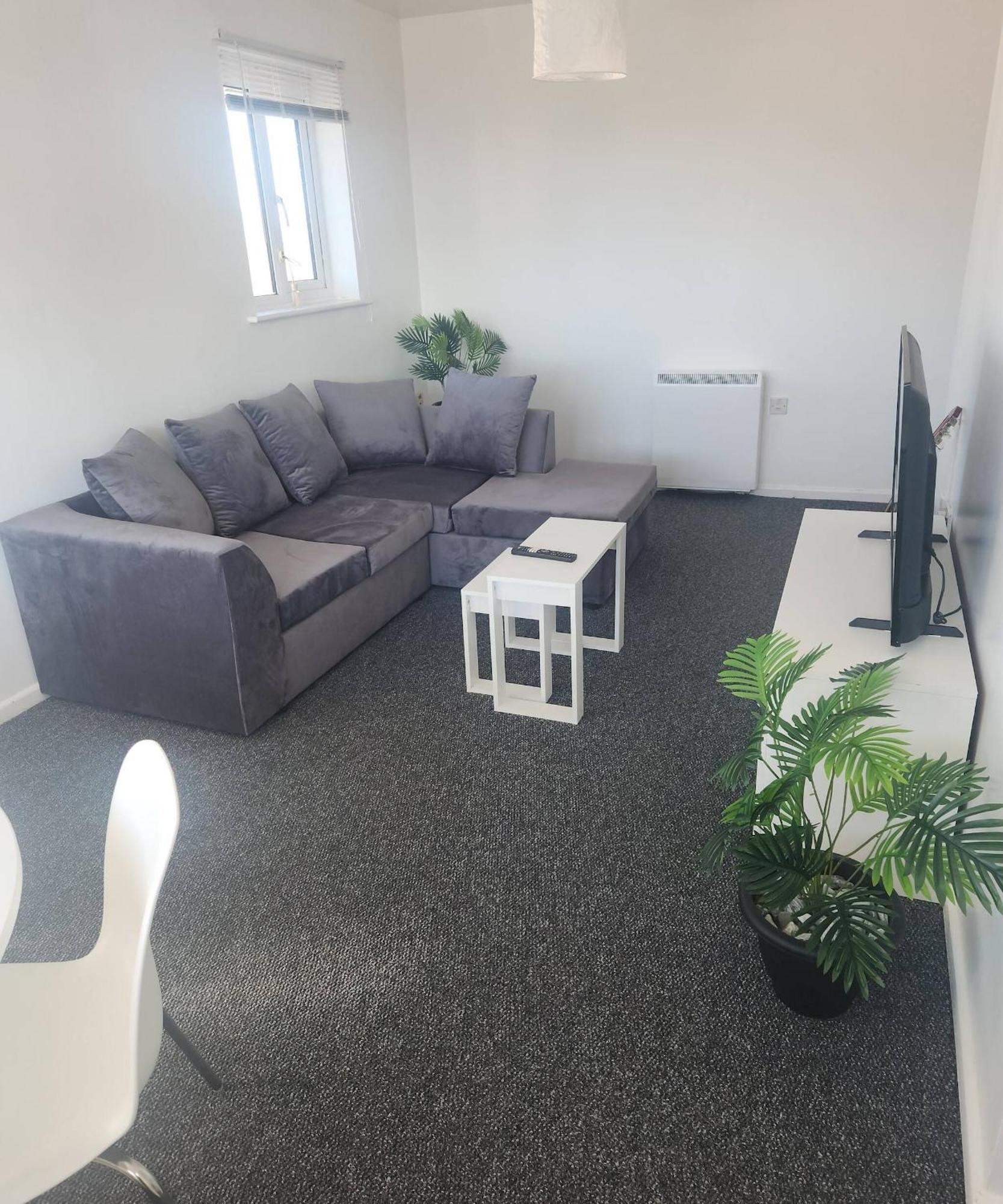 Serene Retreat - 2 Bedroom Flat For Rent * London