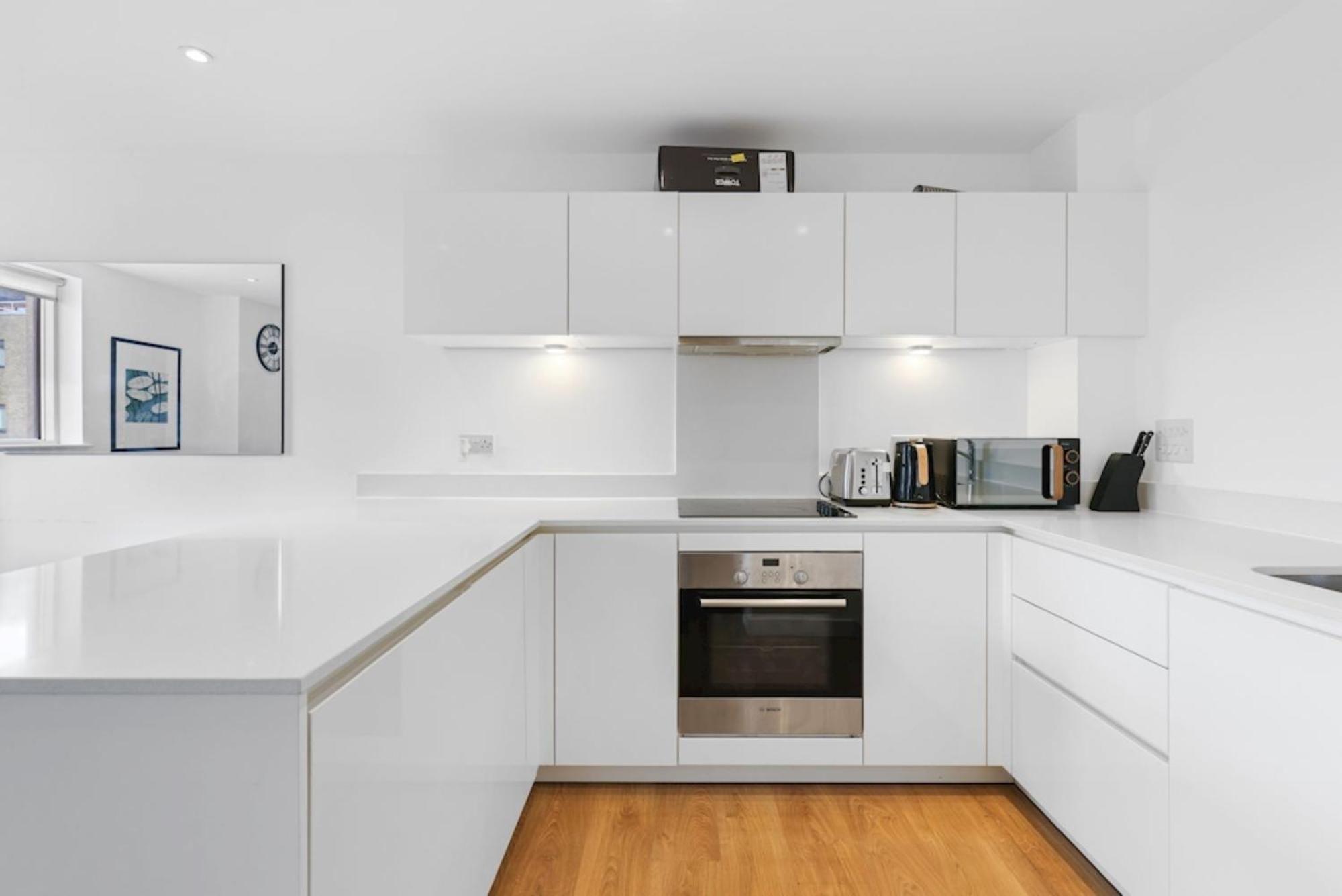 East Side Wharf Apartment *