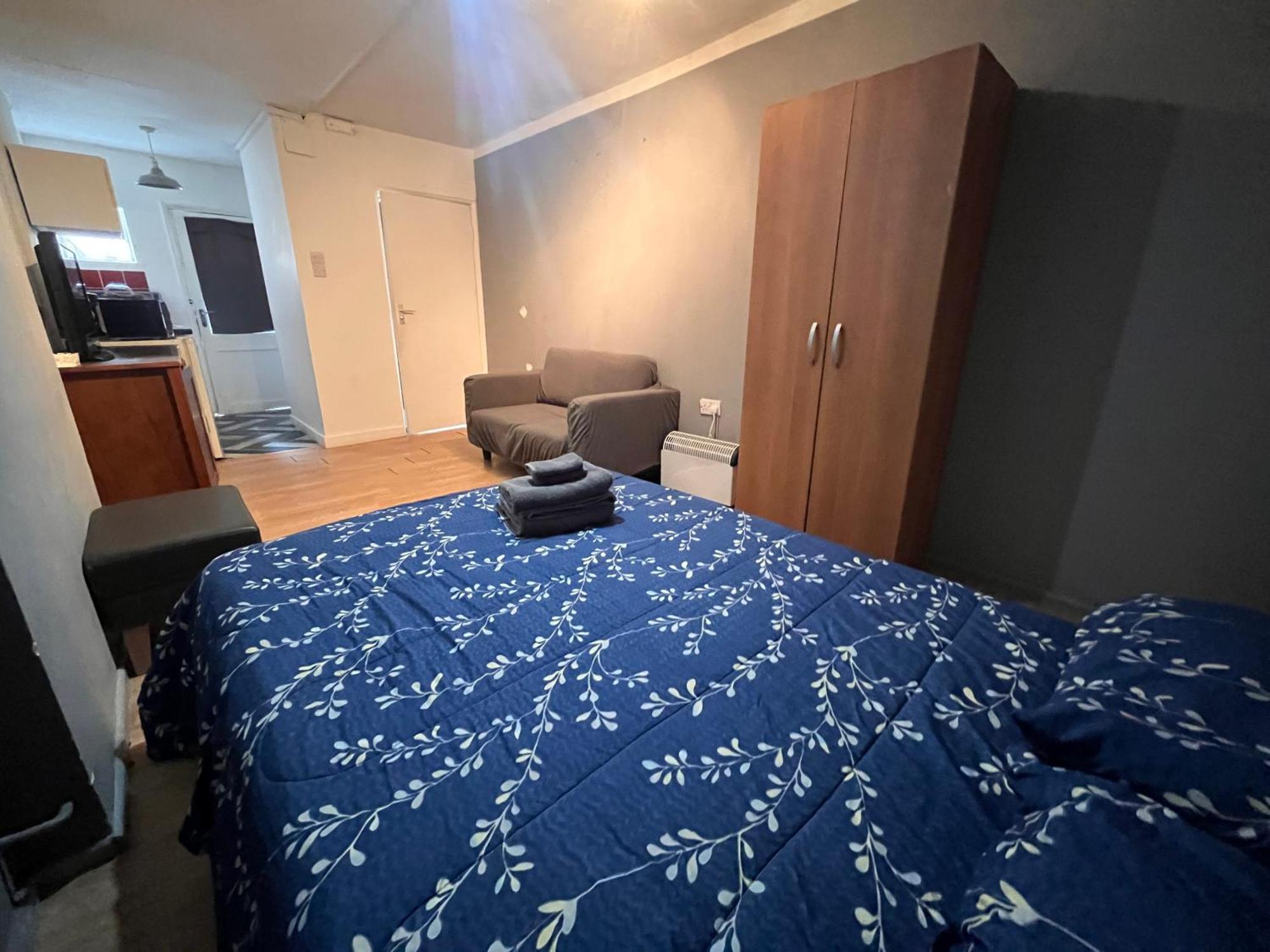 London Studio Apartment London