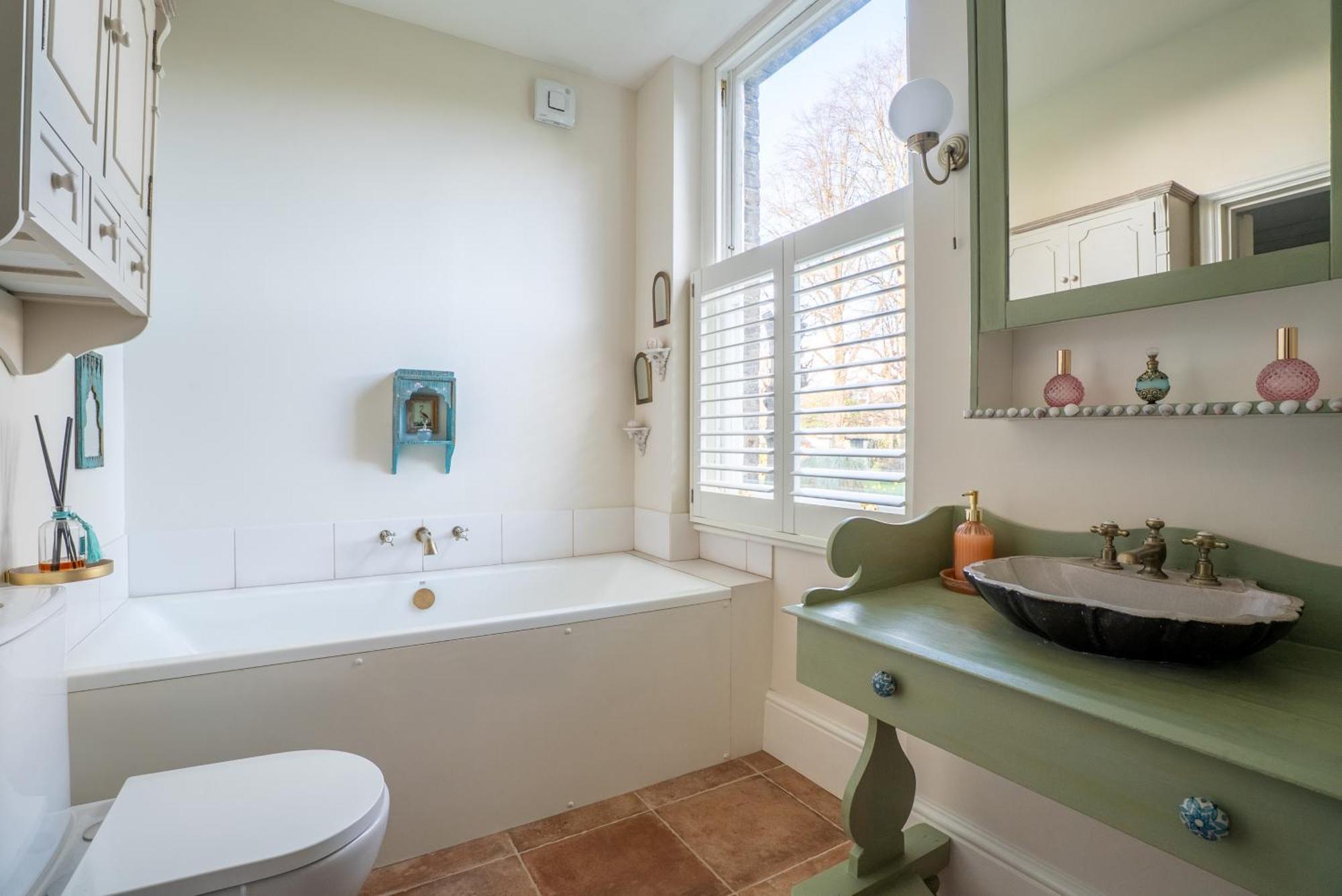 The Plush Putney - 2 Bed - 2 Bath - Ground Floor London