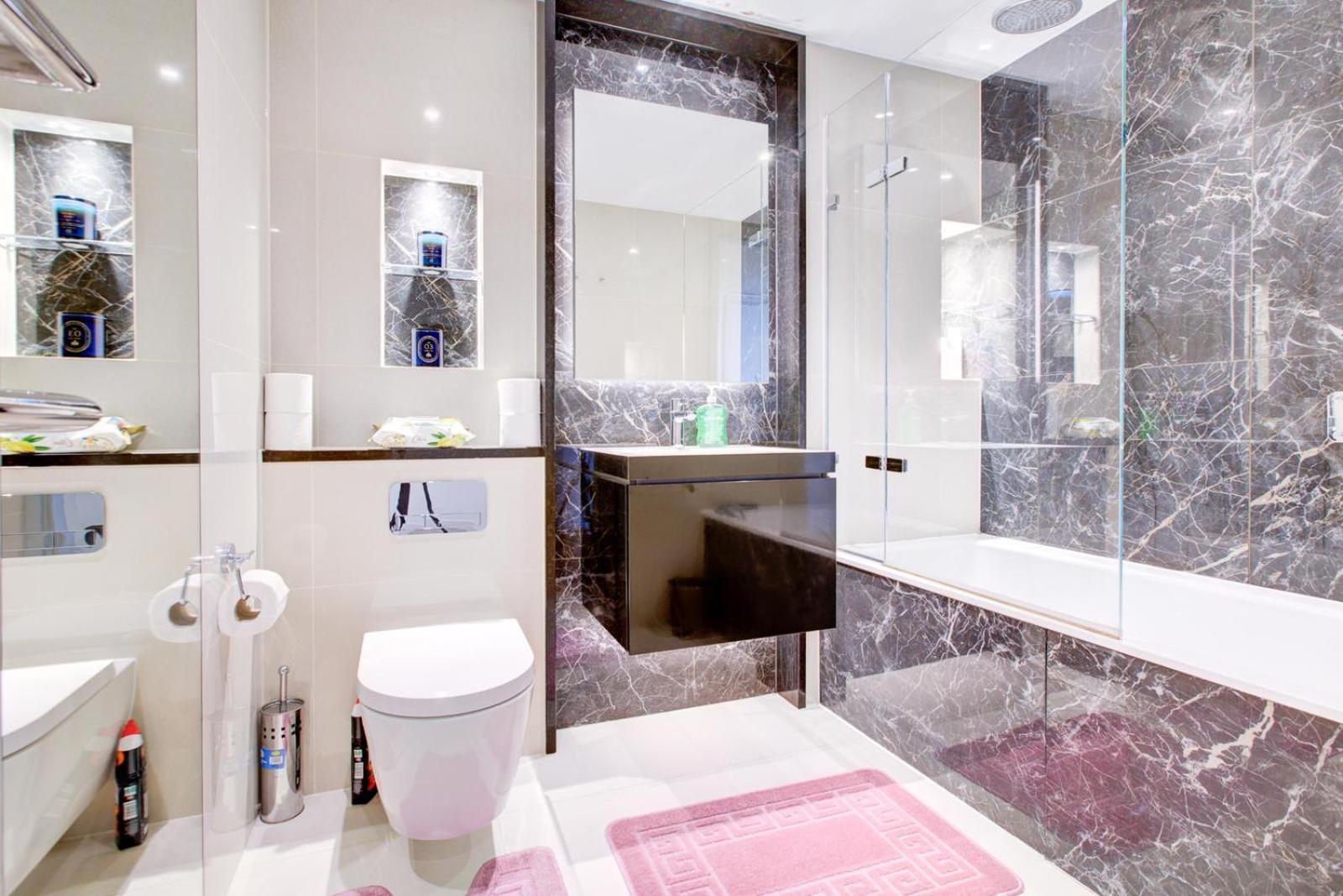 Oxford Street Luxurious * Londres