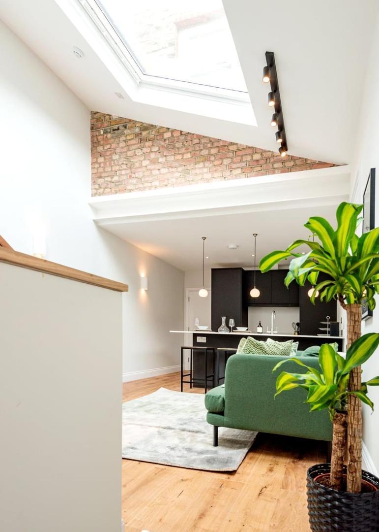 Apartment Lillie Road B London