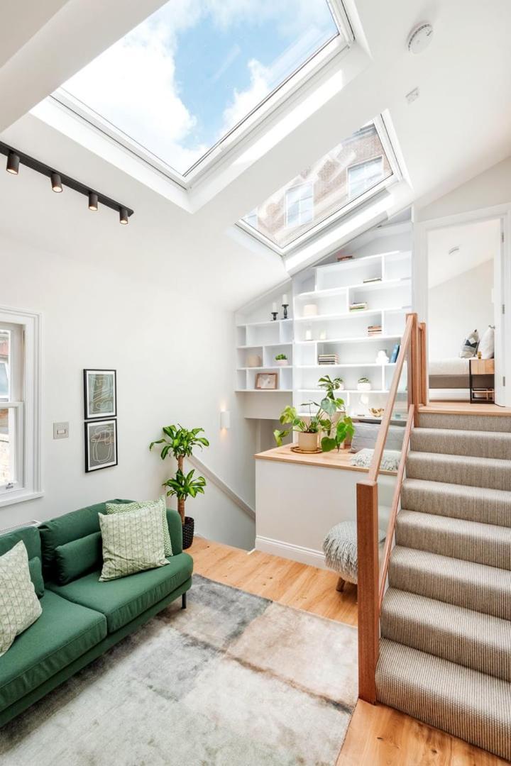 Lillie Road B Apartment