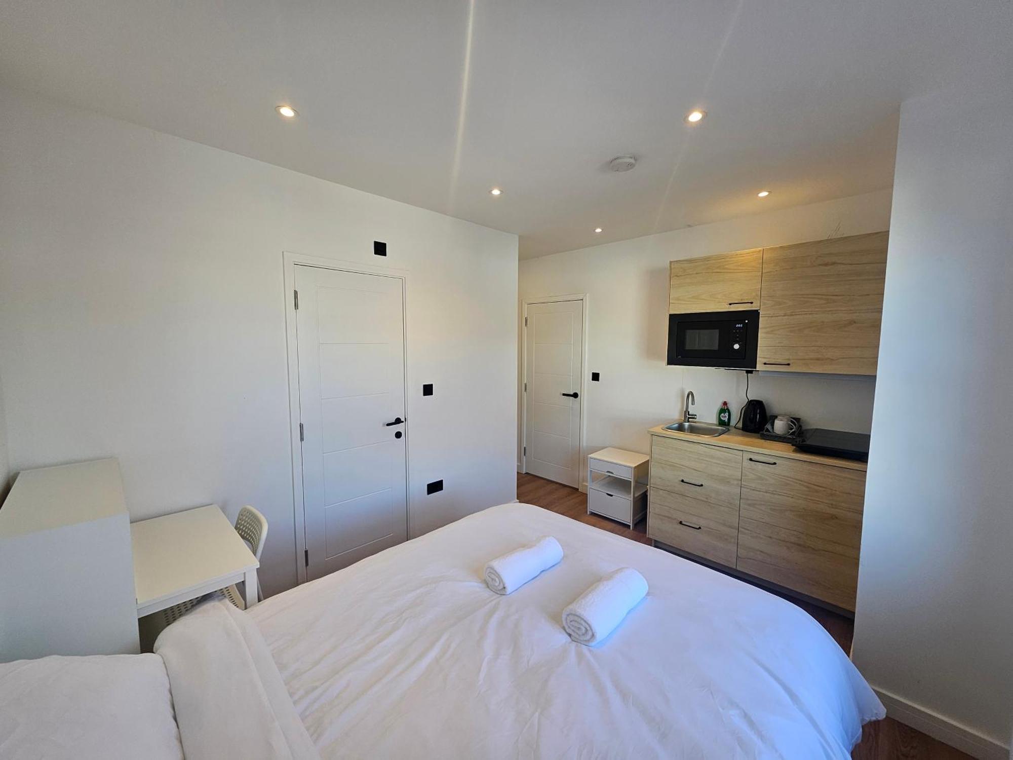 Starnest Shepherd's Bush Apartment London