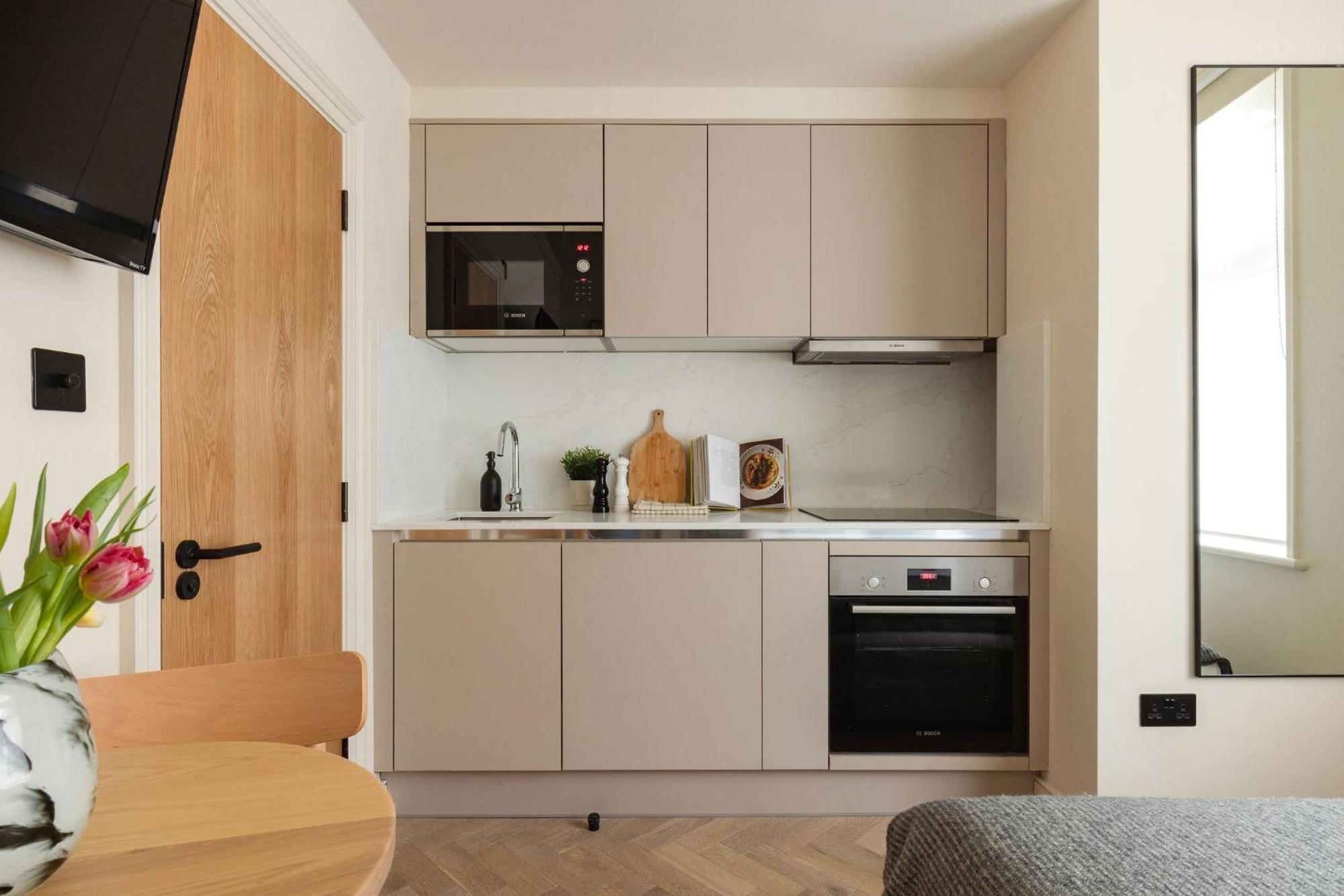 Fivem West Hampstead - South Apartment
