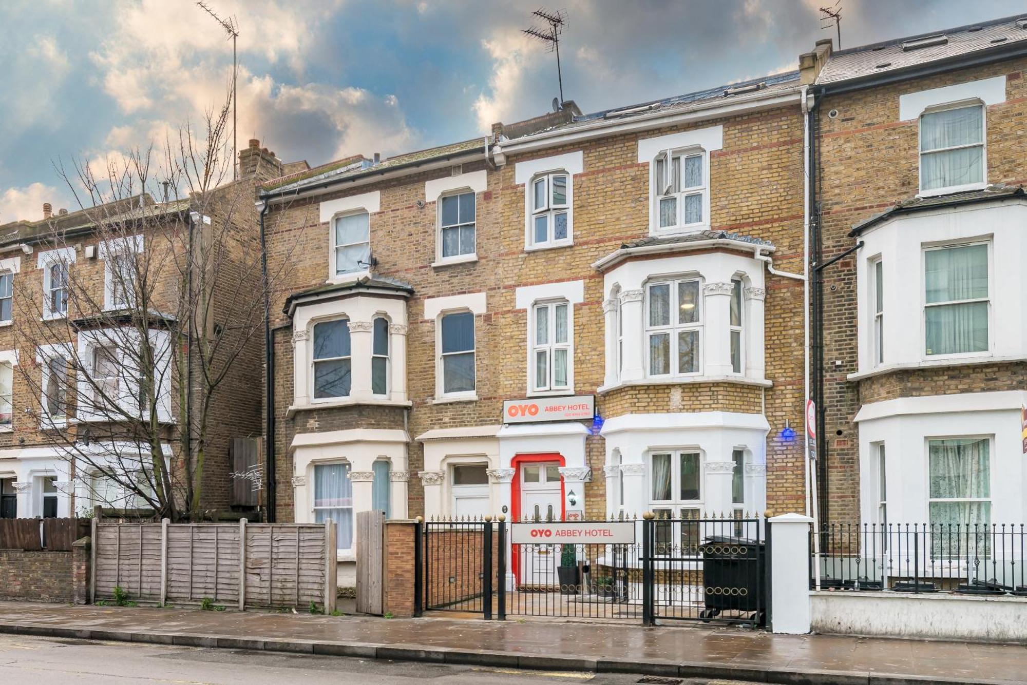 Oyo Abbey Hotel, Shepherd's Bush Market Hotel 3*