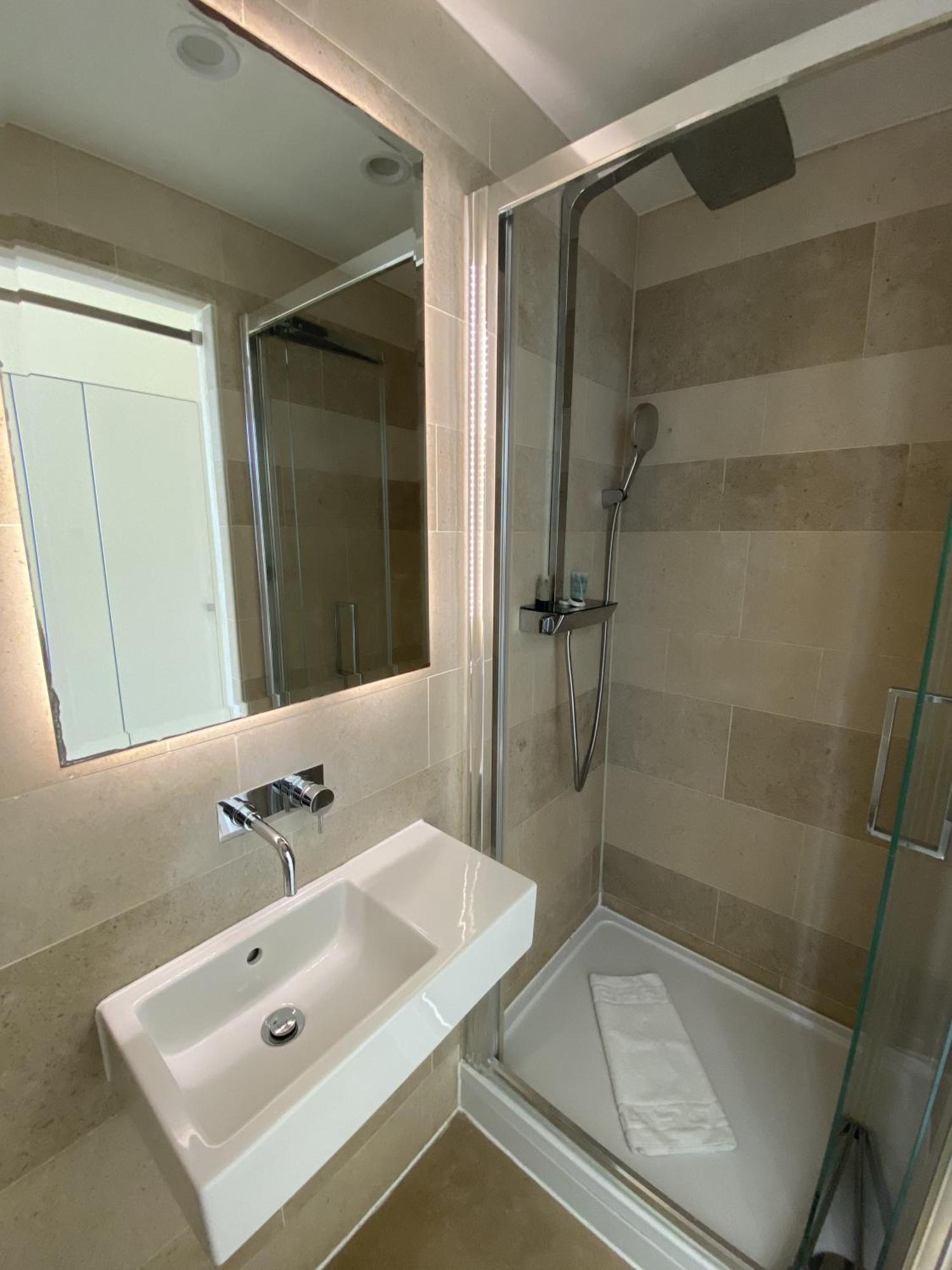 Nox Olympia 4* London