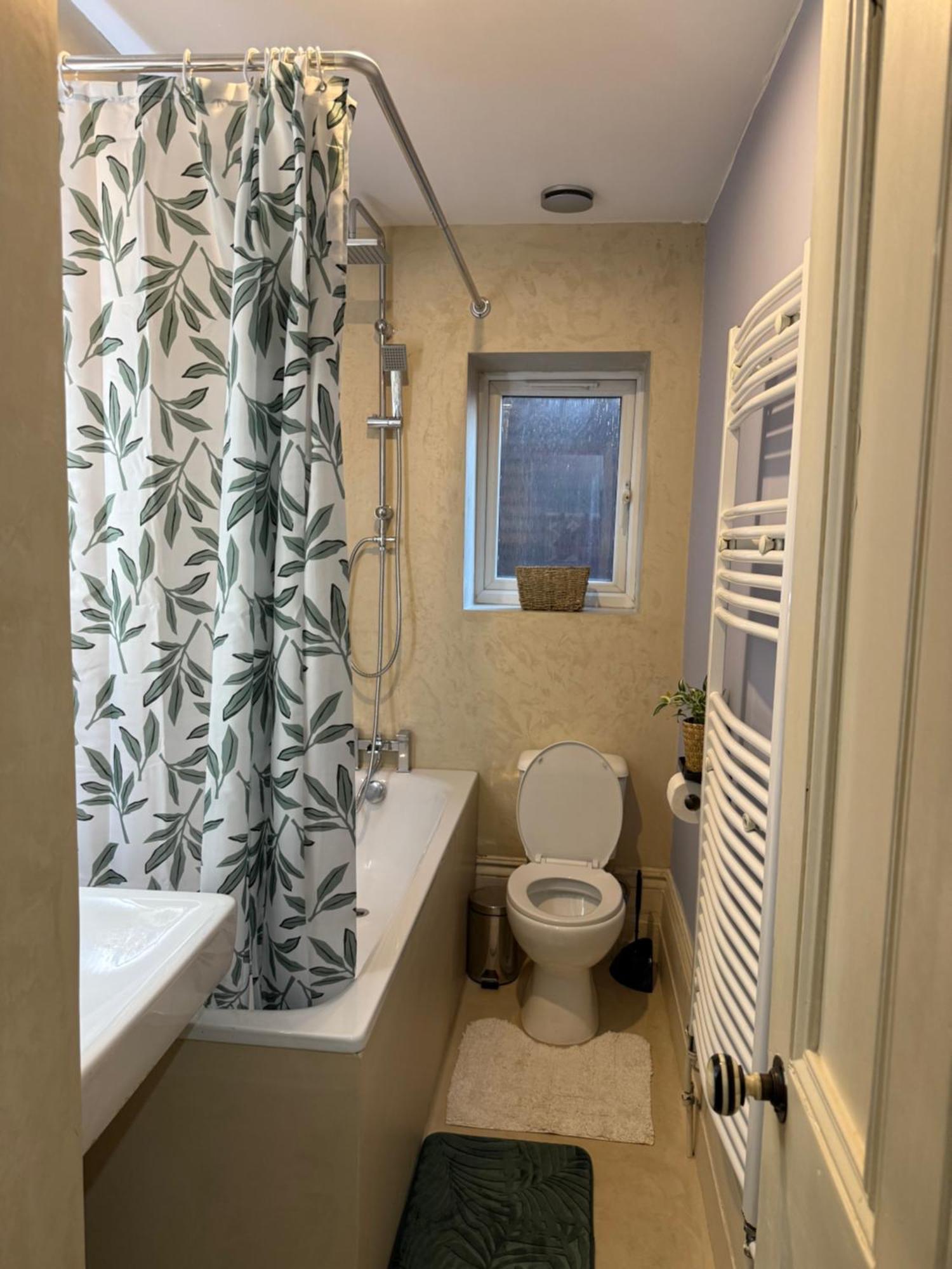 Apartment Amanah - 2 Bed Iconic Abbey Road Zone 2 London