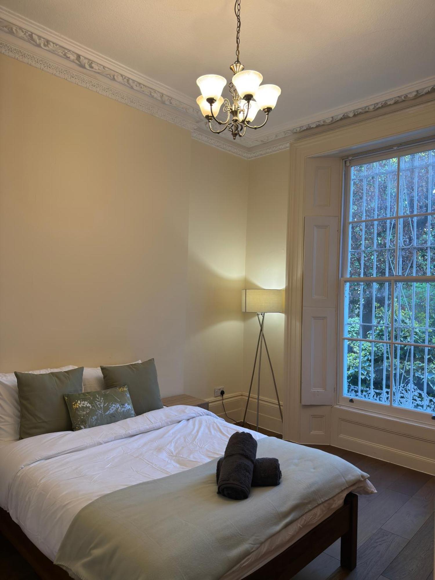 Apartment Amanah - 2 Bed Iconic Abbey Road Zone 2 *
