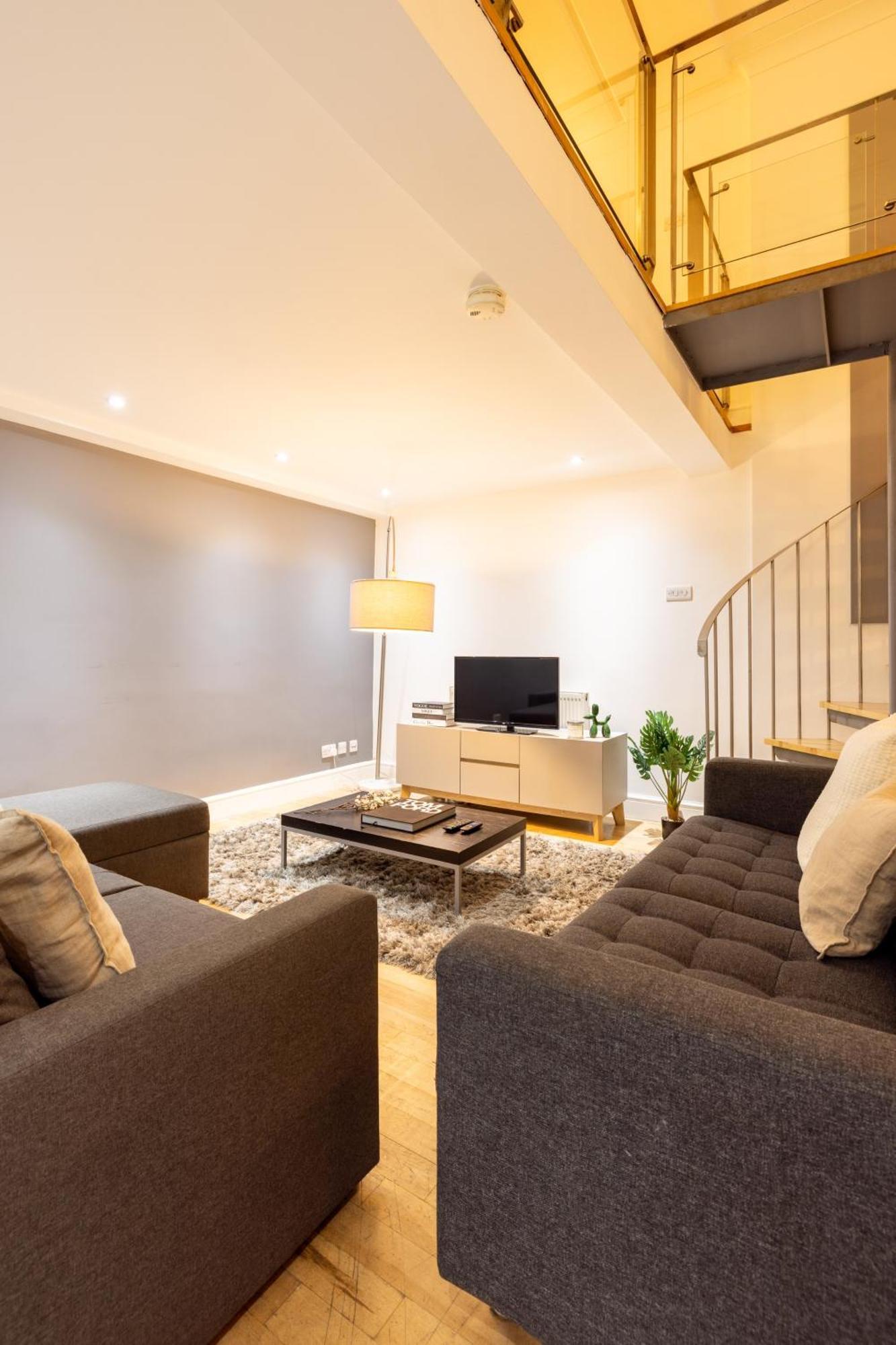 Charming Retreat In London