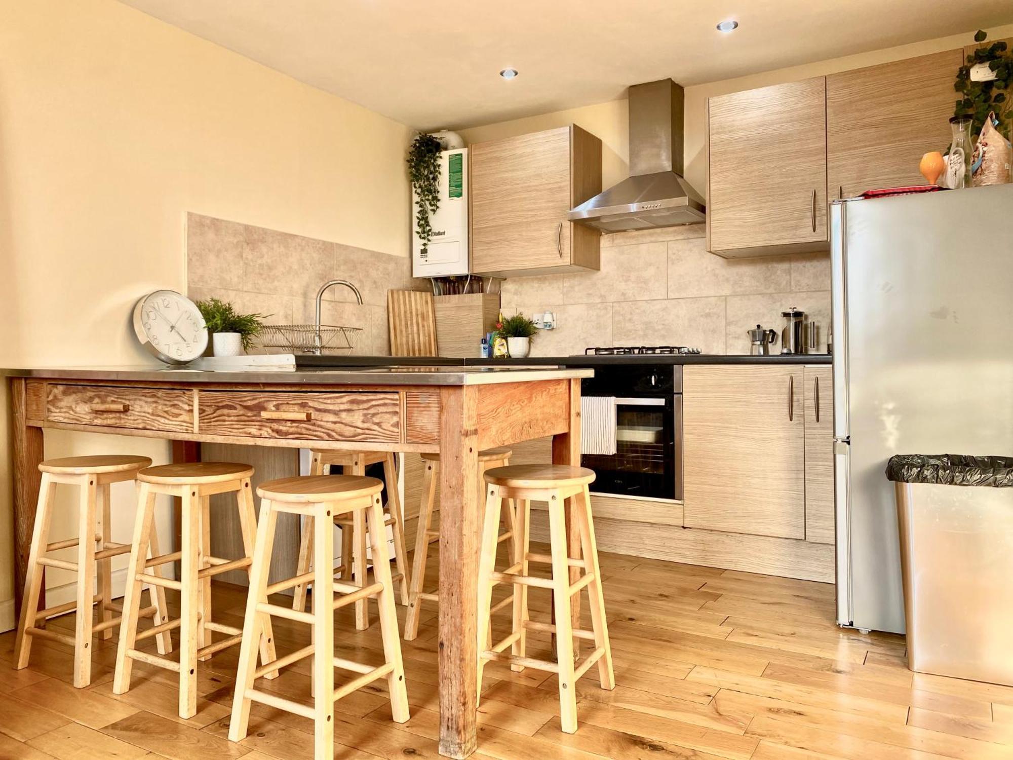 Apartment London's East End 2 Bedroom *