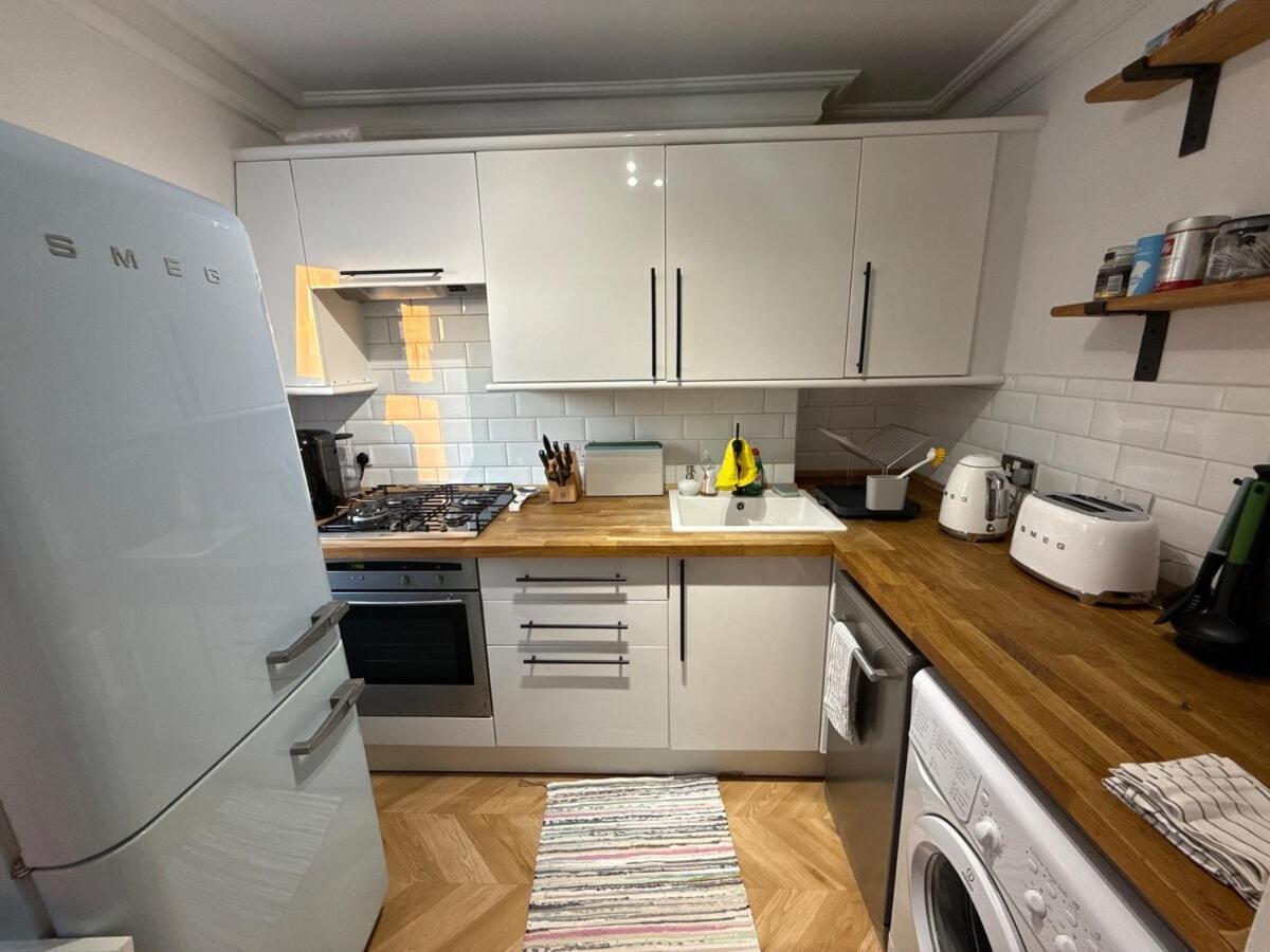Stylish Cosy Rooftop Flat In Maida Vale Apartamento