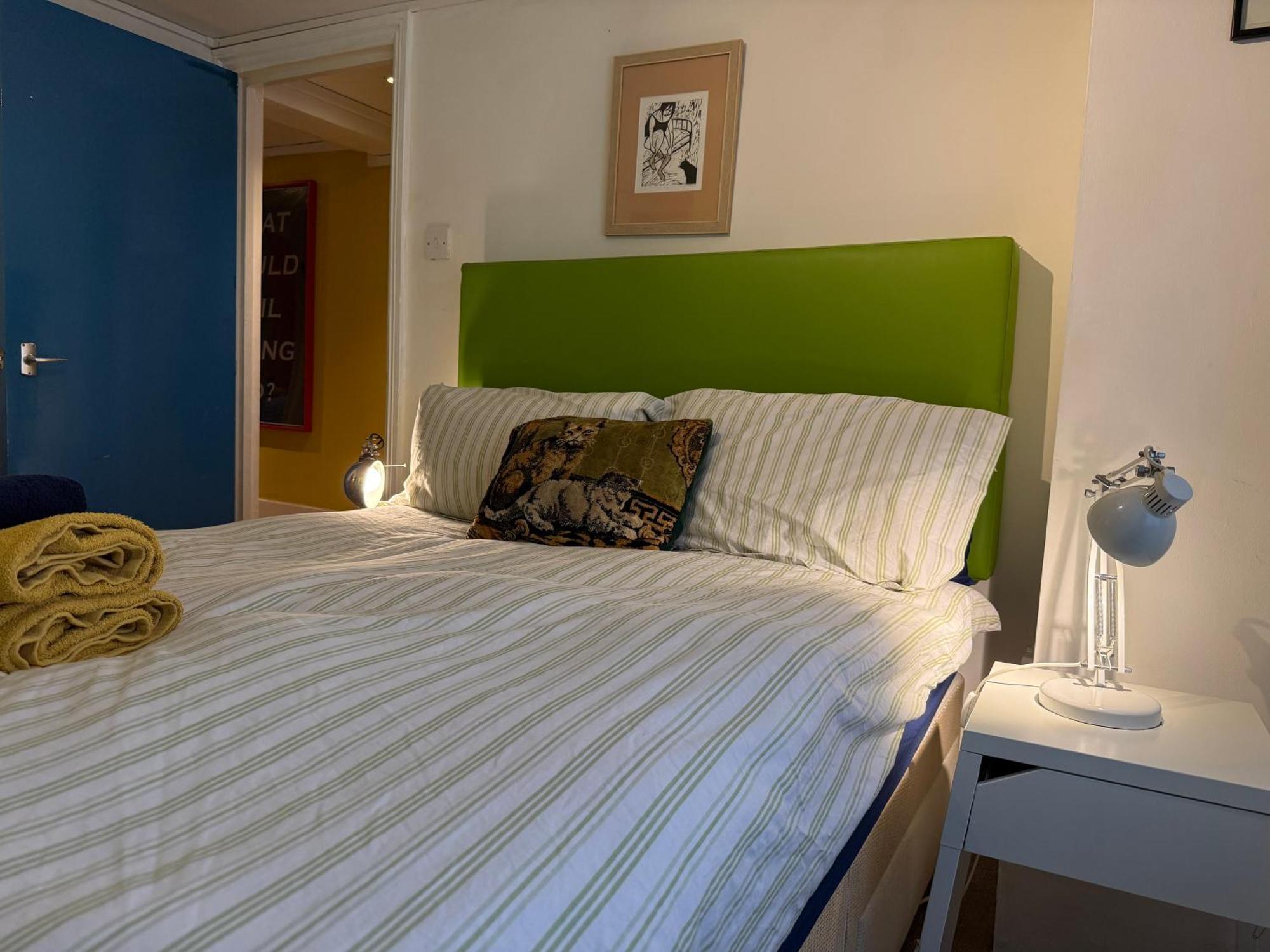 Comfy Child/dog Friendly Garden Flat Heart Camden Apartment