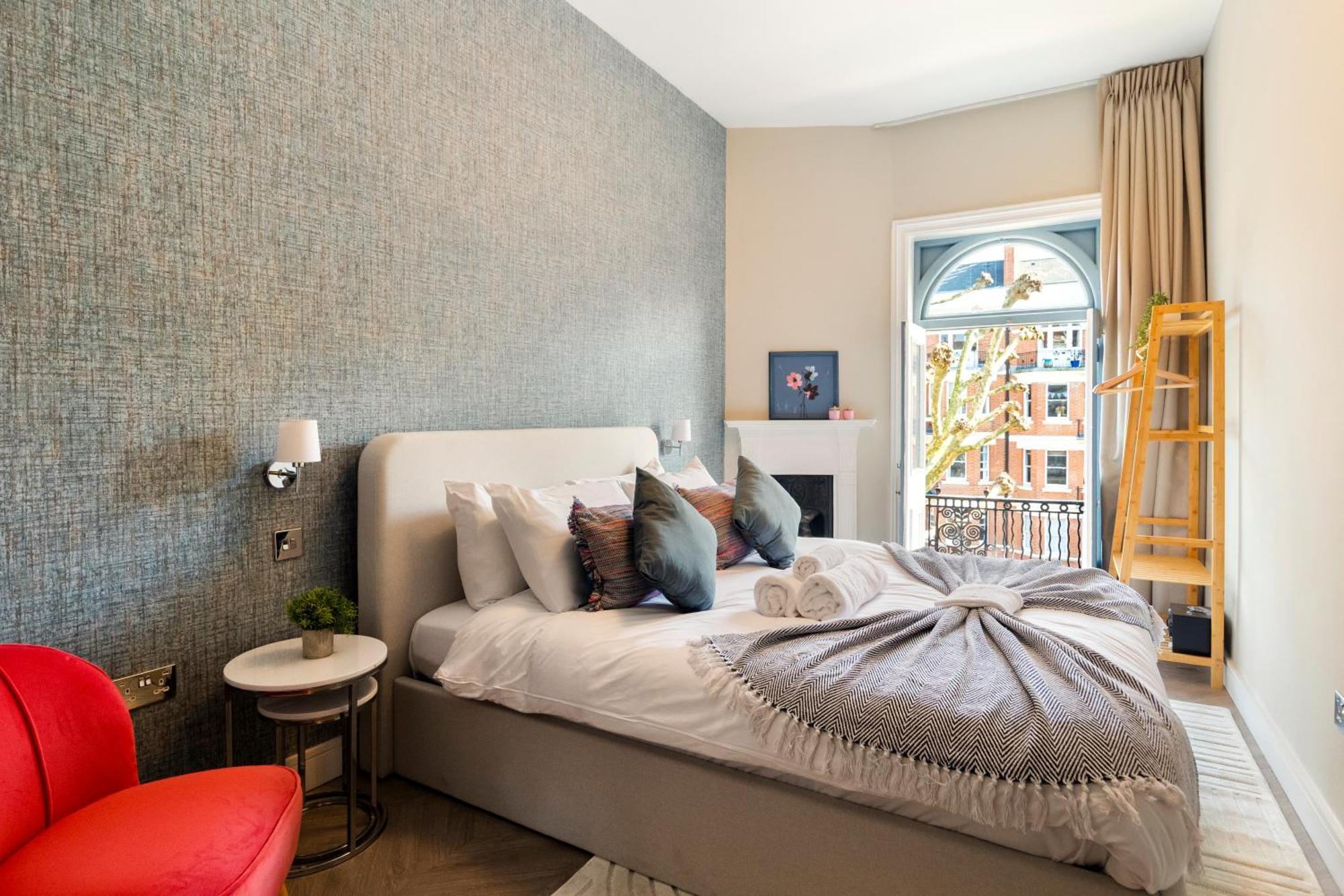 Luxury 3 Bedroom Flat 5 Min Walk To Maida Vale Tube Station Apartment London