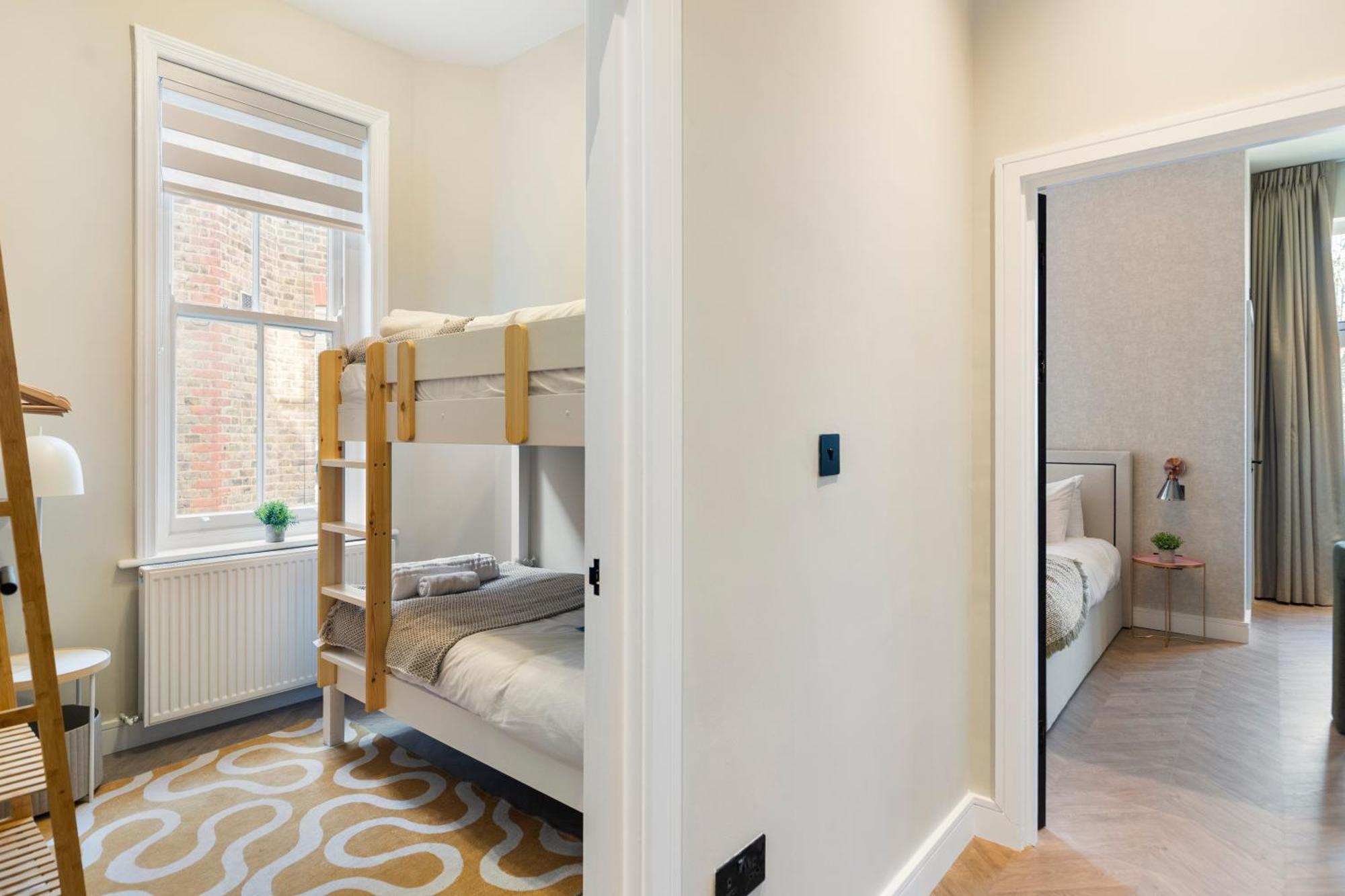 Luxury 3 Bedroom Flat 5 Min Walk To Maida Vale Tube Station * London
