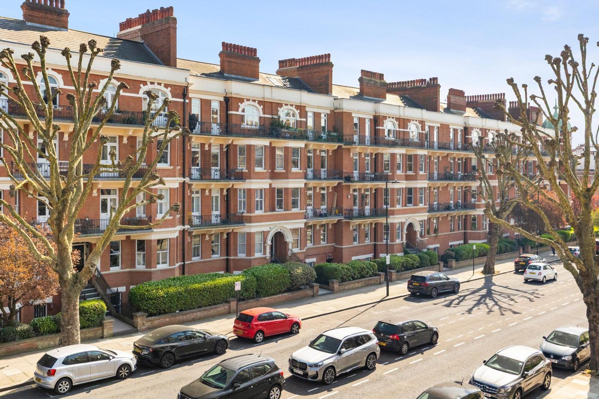 Luxury 3 Bedroom Flat 5 Min Walk To Maida Vale Tube Station * London
