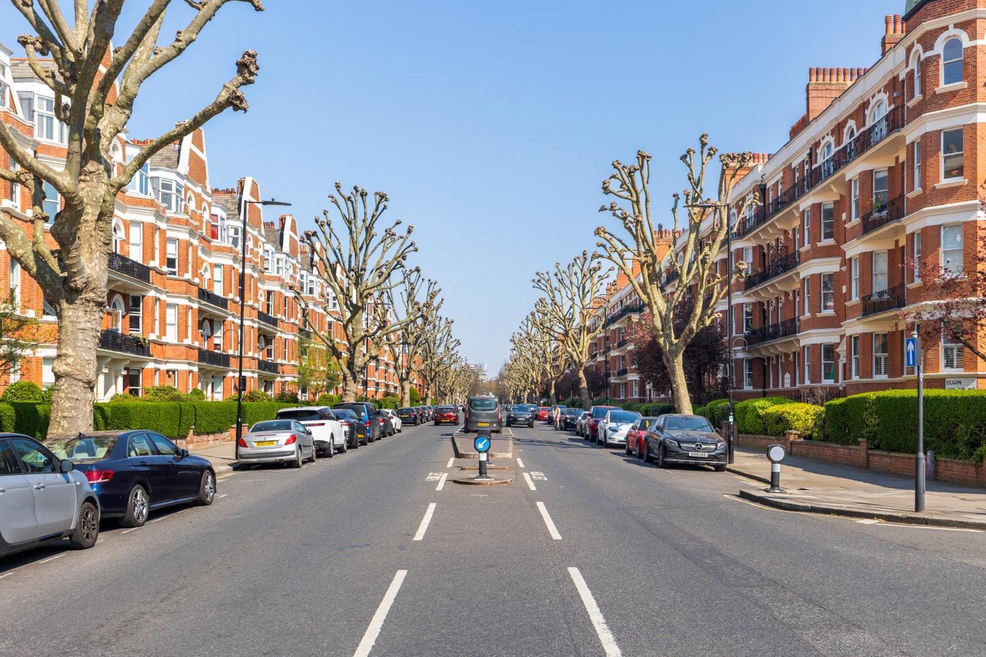 Luxury 3 Bedroom Flat 5 Min Walk To Maida Vale Tube Station * London