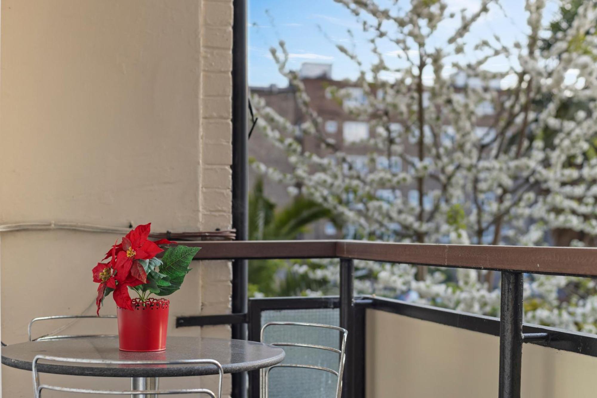 Short Stays At Juliet House
