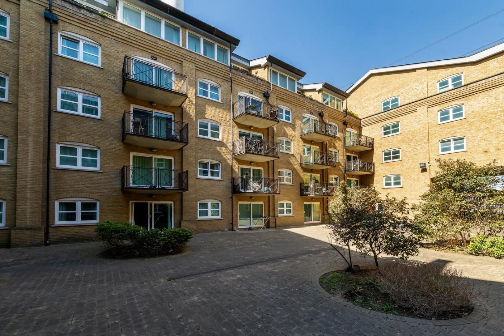 Guestready - Lovely In * London